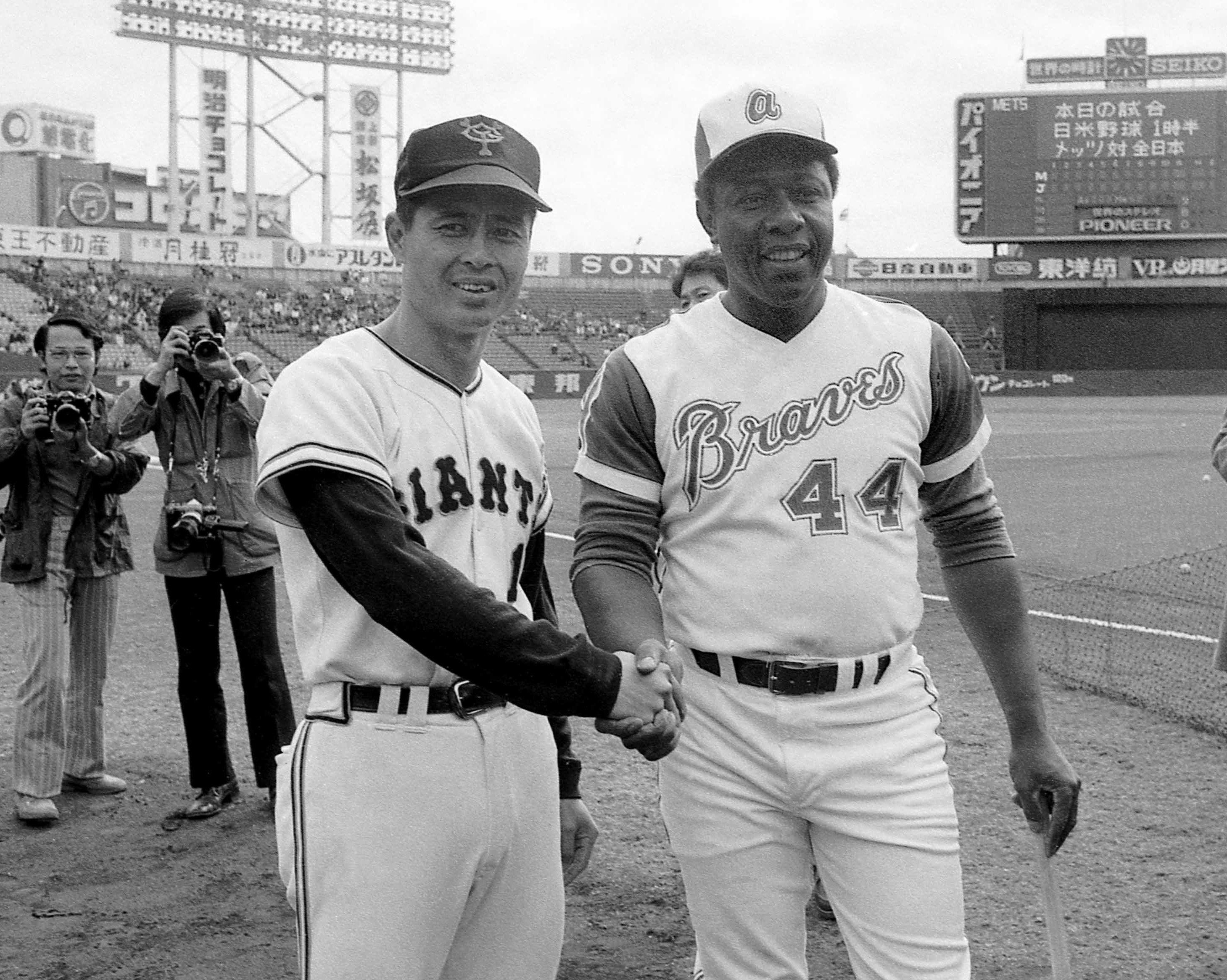 世界の王」が現役最終打席で放った通算1032号 試合前のロッカーで見せ