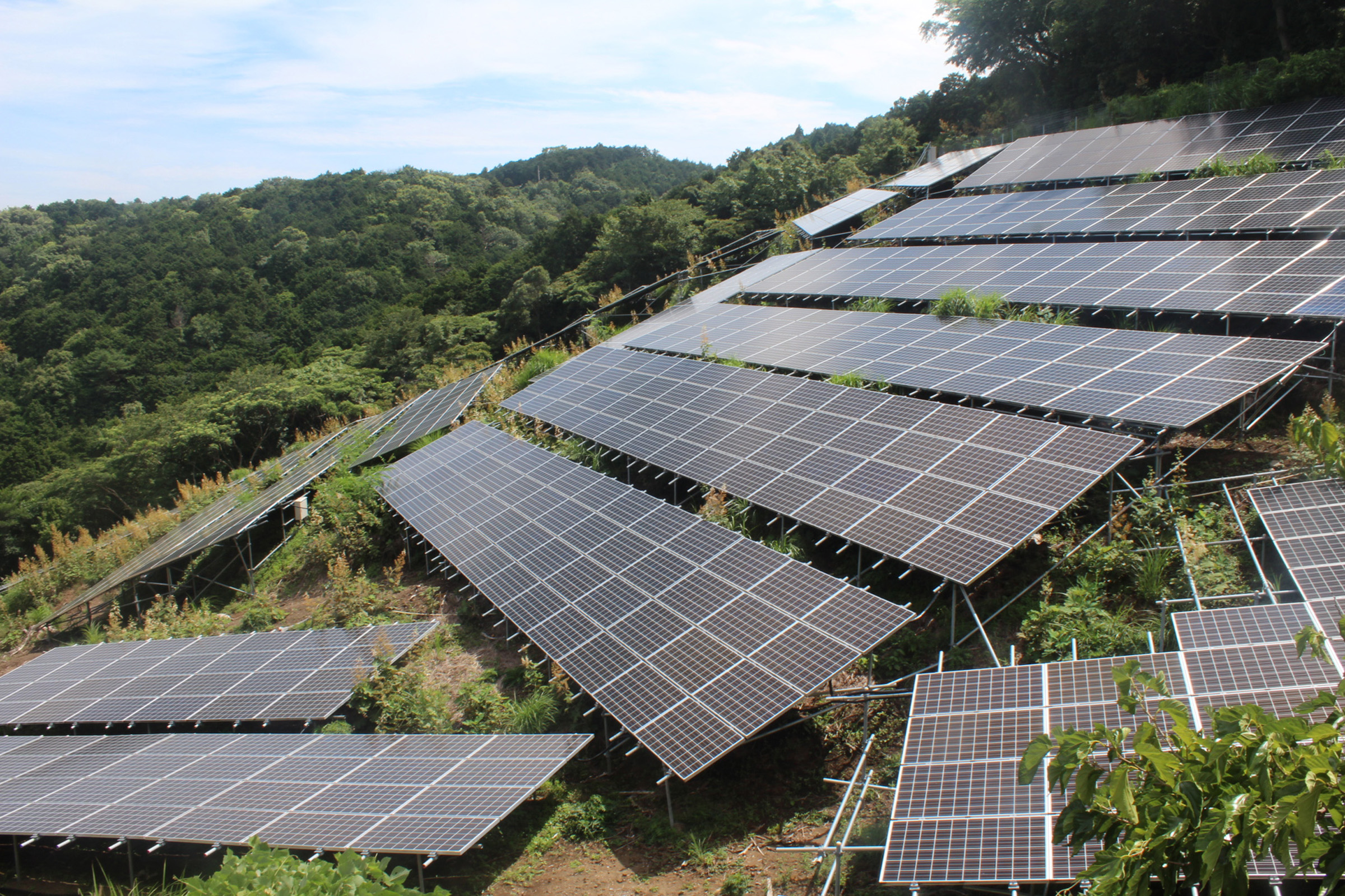 太陽光パネルの放置防げ １０年後に大量廃棄時期到来 技術確立へ対策急ぐ - 産経ニュース