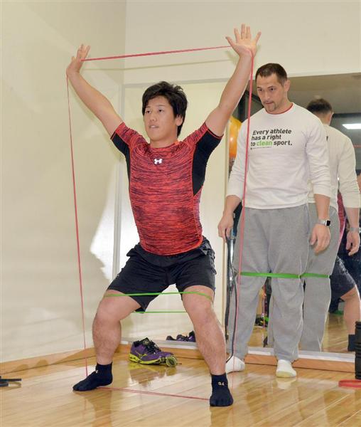 スポーツの舞台裏 鉄人 室伏塾がオープン オリックス吉田がパワーに脱帽 金メダルメソッド をスポーツ界に還元へ 1 4ページ 産経ニュース