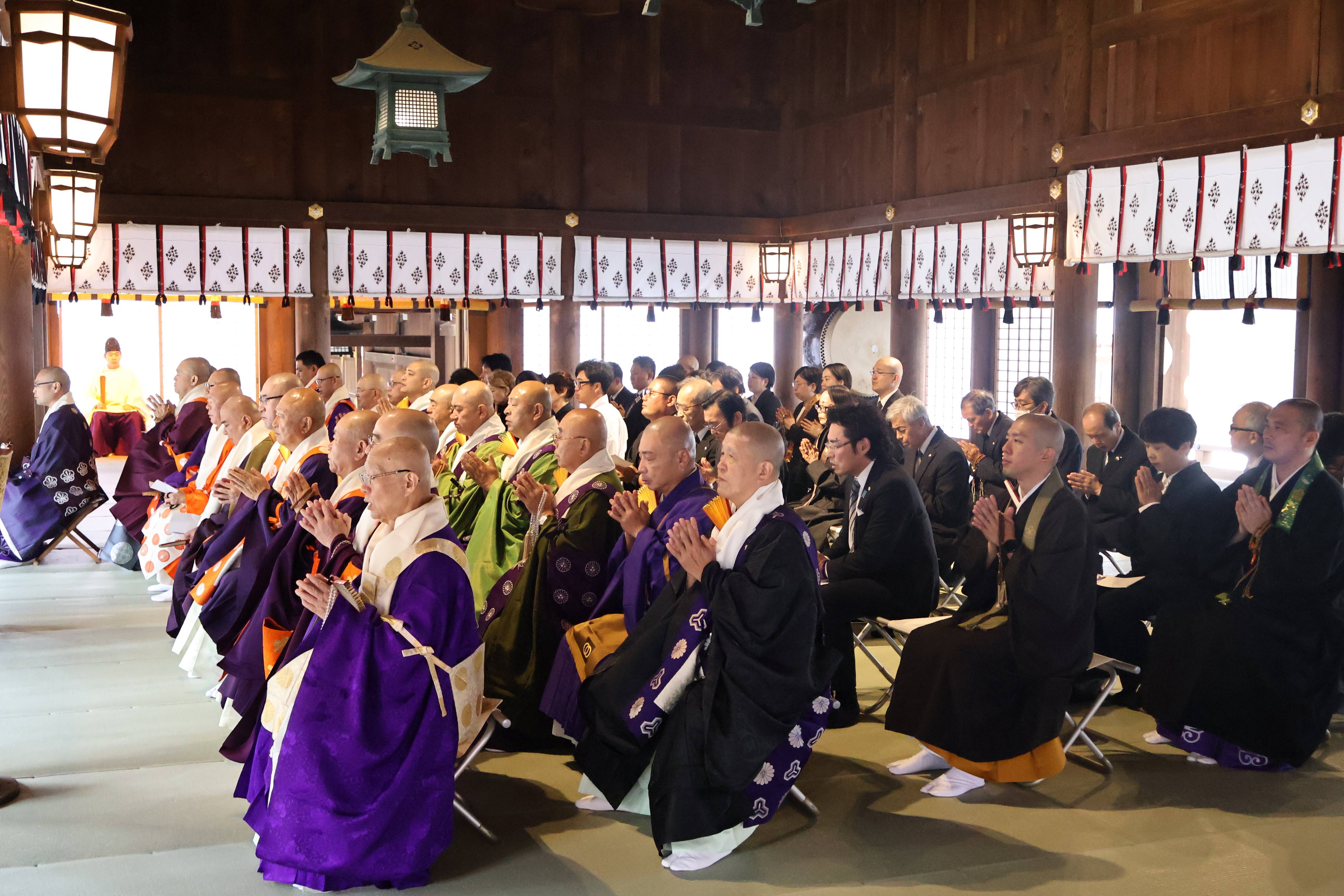 靖国神社などで宗派を超え戦没者慰霊法要 仏教・神道の7宗派11団体から