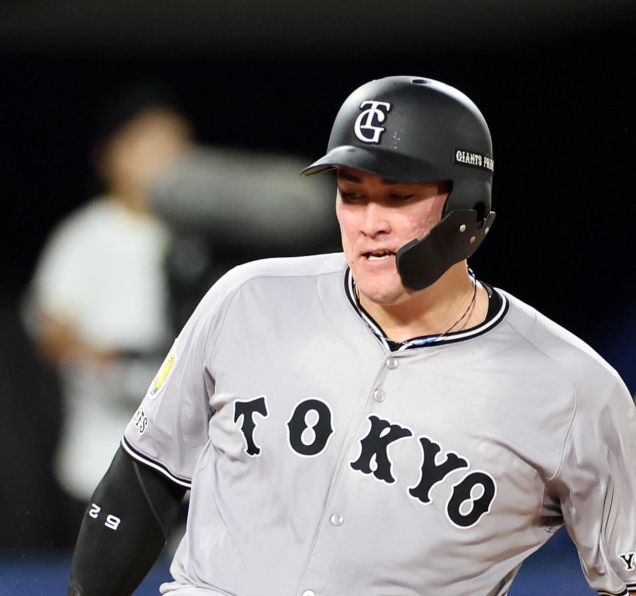 巨人・リチャードがプロ初盗塁成功 公称189センチ＆123キロの大砲