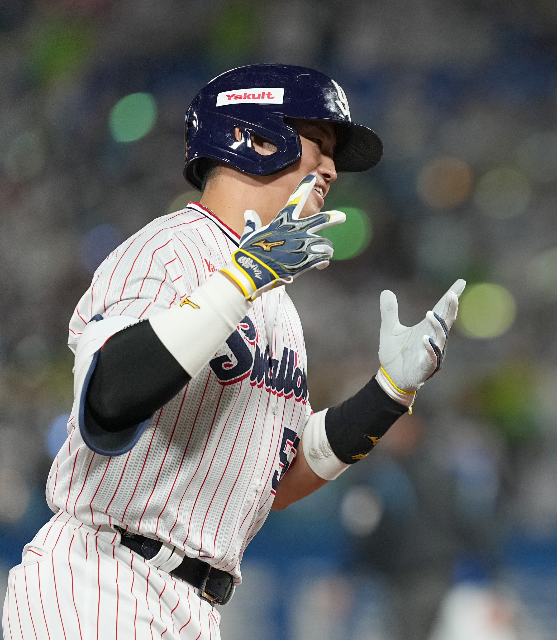 ヤクルト・村上宗隆、3戦連続！セ・トップ8号、最年少200号王手