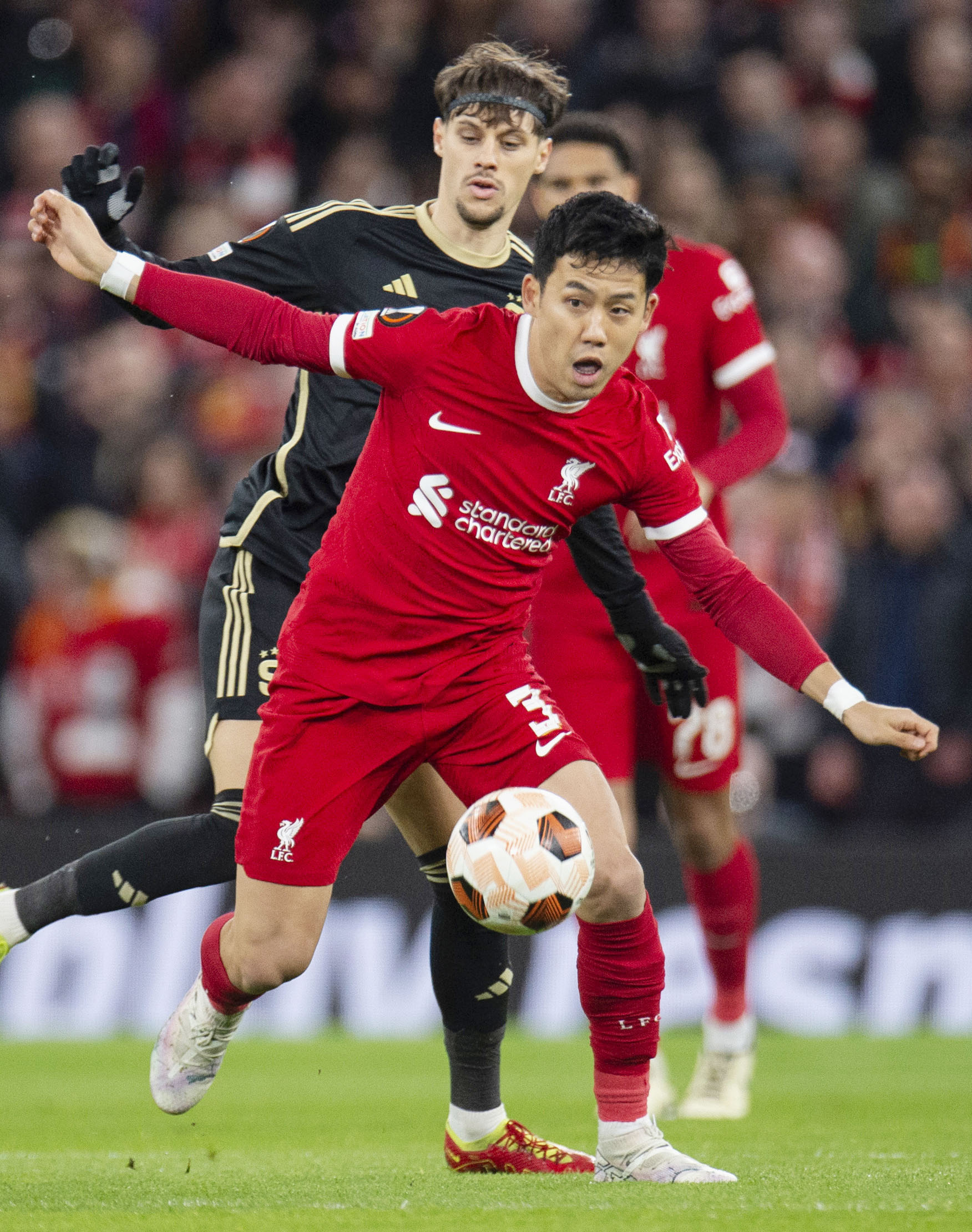 リバプール サッカーマフラー Liverpool ユーロ 現地購入 遠藤航 2423886919.jpg?1731064859