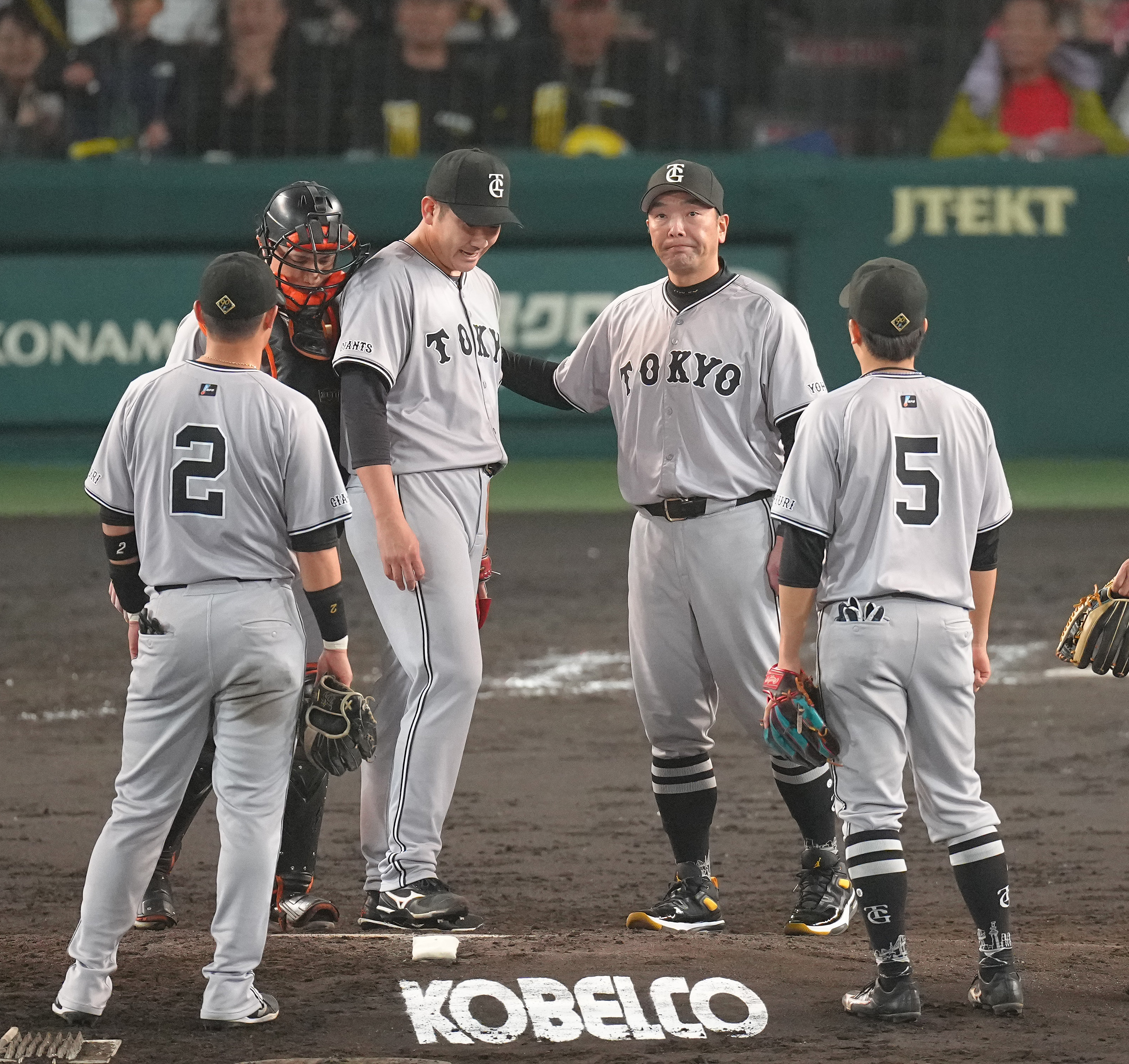 巨人・阿部慎之助監督、阪神に連敗で「やっぱり去年の