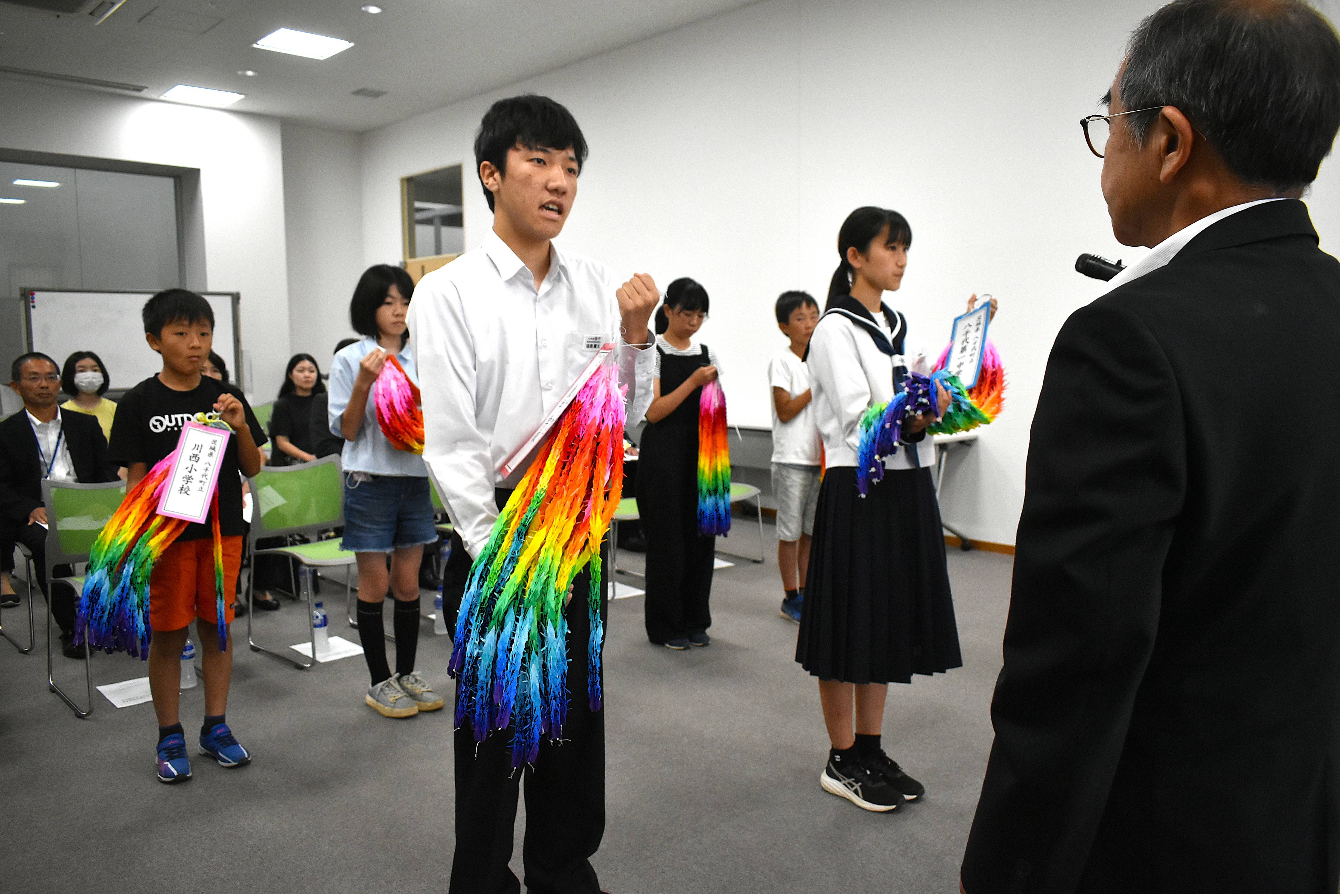 戦争のない平和な社会に」 茨城・八千代町の小中生ら、広島「原爆の子