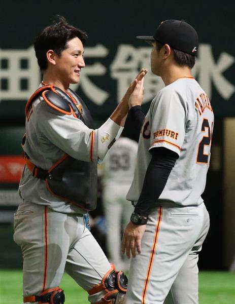 小林誠司 高橋由伸ユニ 巨人 プロ野球】巨人・小林誠司が走者一掃の二塁打 約1カ月ぶり適時打で