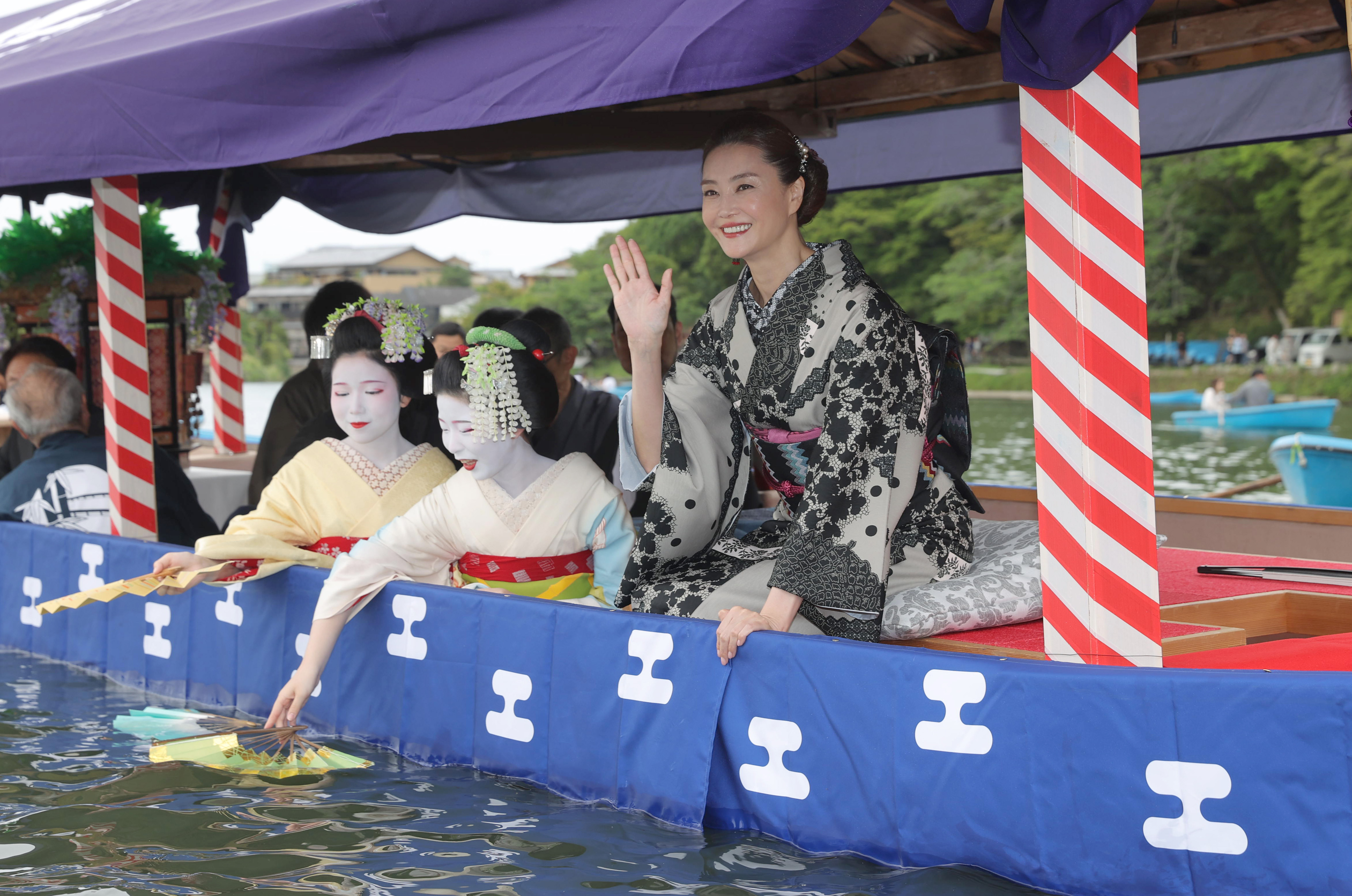 平安貴族の遊び再現、京都・車折神社 観月ありささん「嵐山の素晴らし