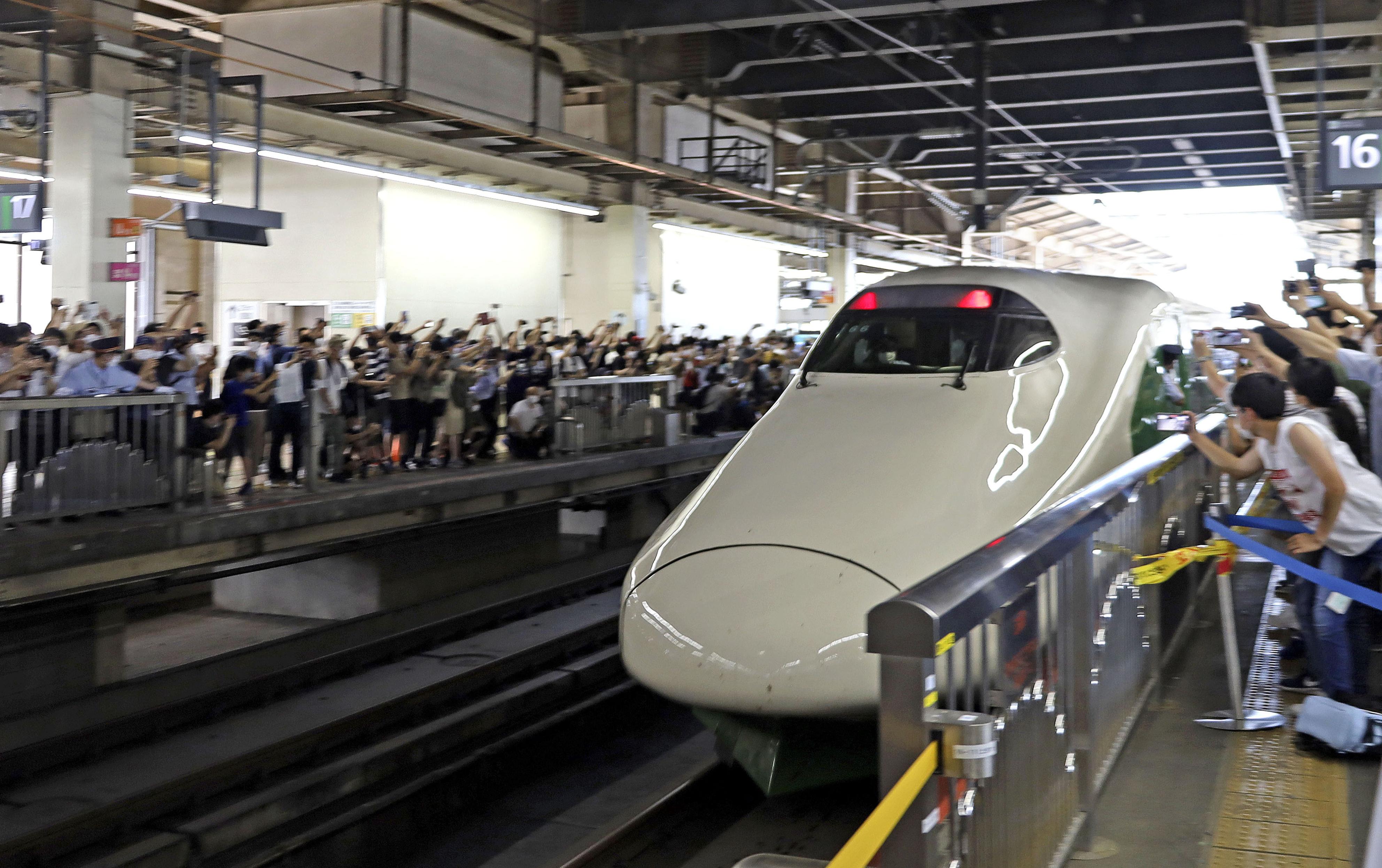 開業当時のカラー再現、出発式 東北新幹線40周年 - 産経ニュース