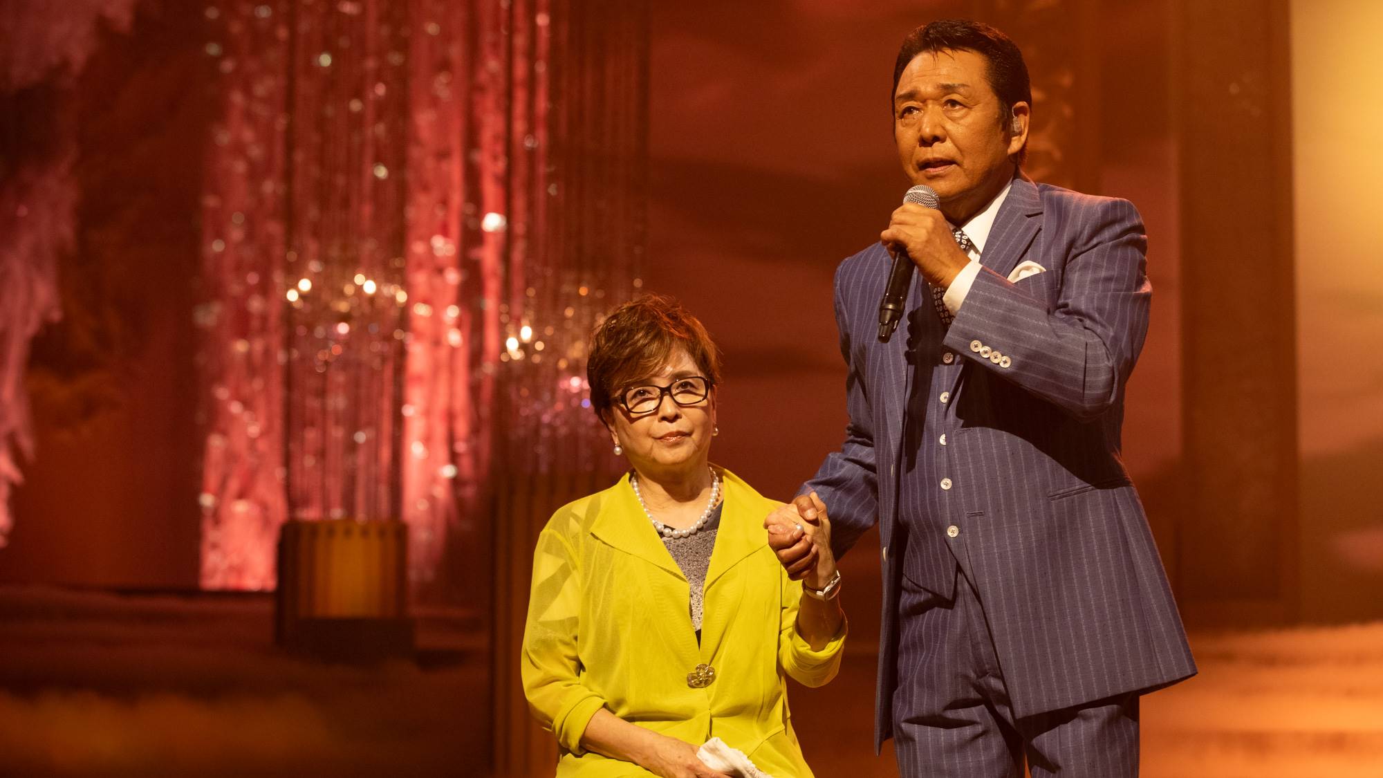 山本譲二が妻の手握りデビュー50周年記念の新曲「妻よ…ありがとう 