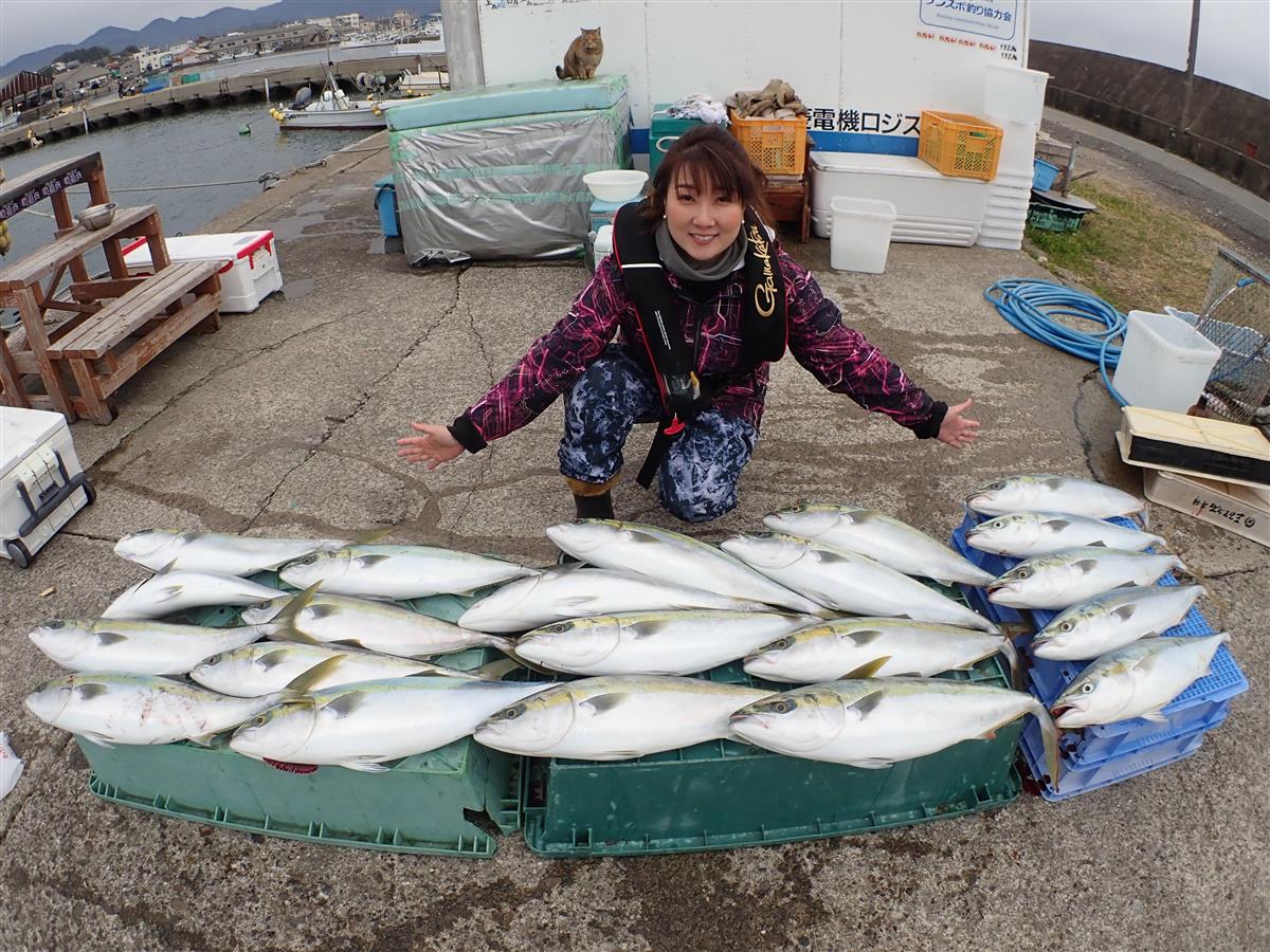 メジロ爆釣 お年玉 美緒ちゃん初釣り 関西フィッシング サンスポ