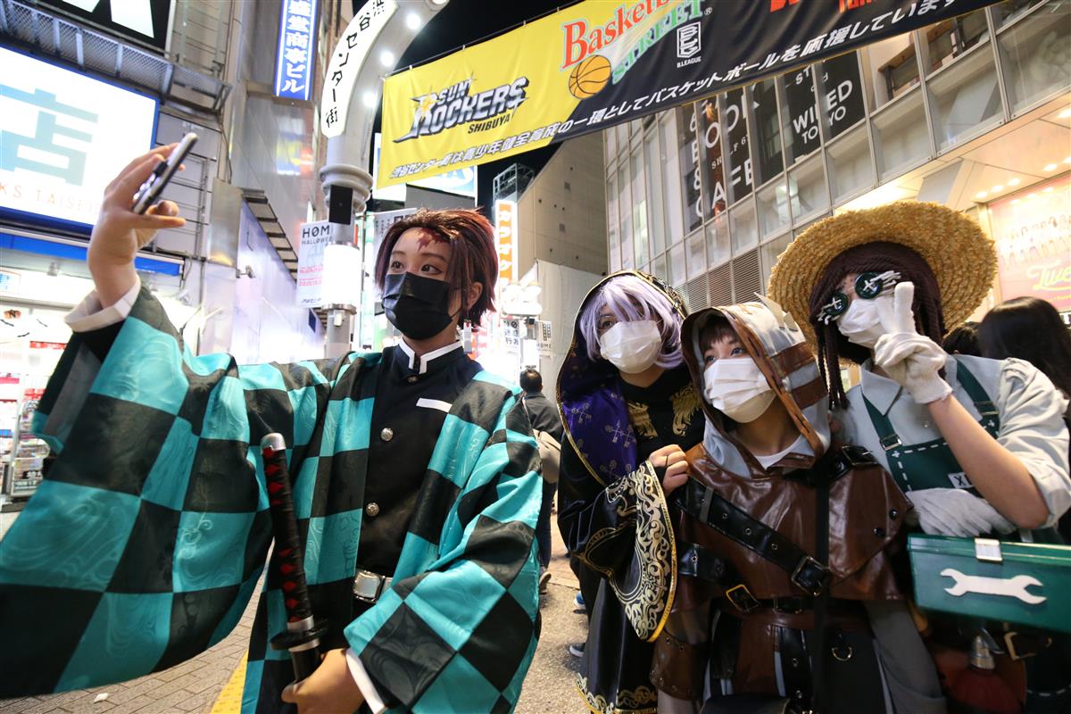 コロナ下の渋谷ハロウィーン 若者らで混雑も仮装控えめ ｄｊポリスも投入 サンスポ