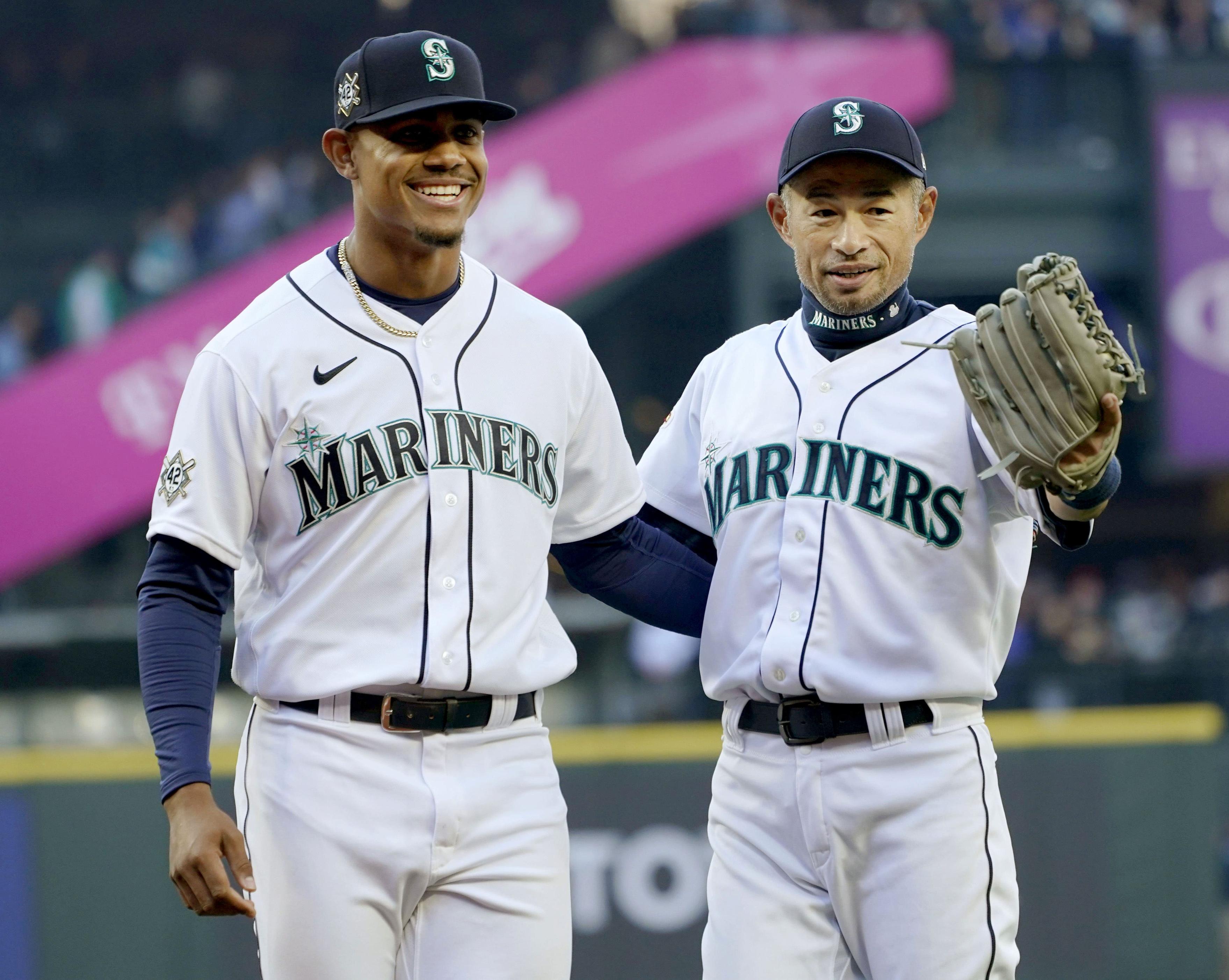 イチローさんが始球式 マリナーズ本拠地でのアストロズ戦 サンスポ