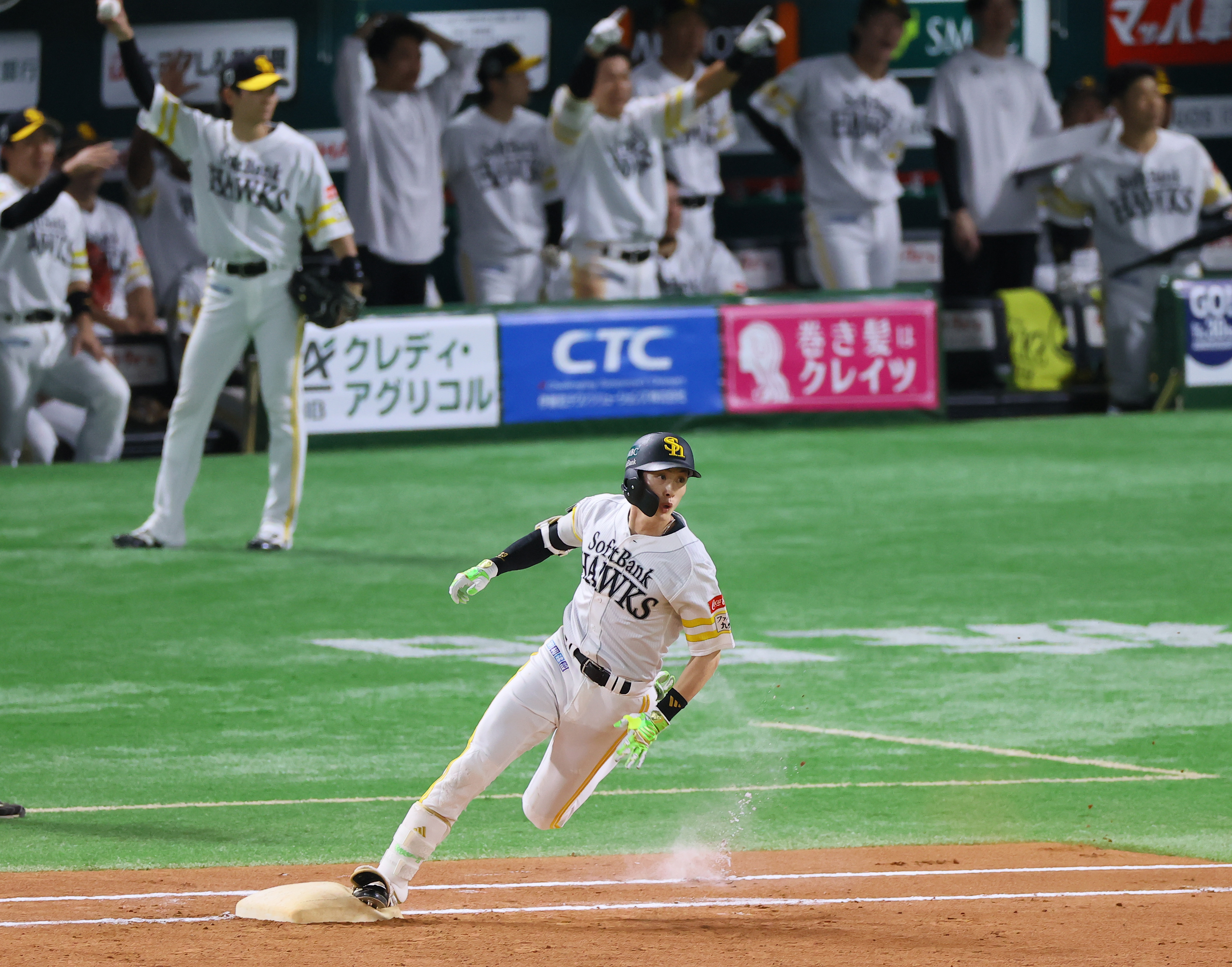 データBOX】ソフトバンク・周東が日本シリーズ新記録となる1試合5安打