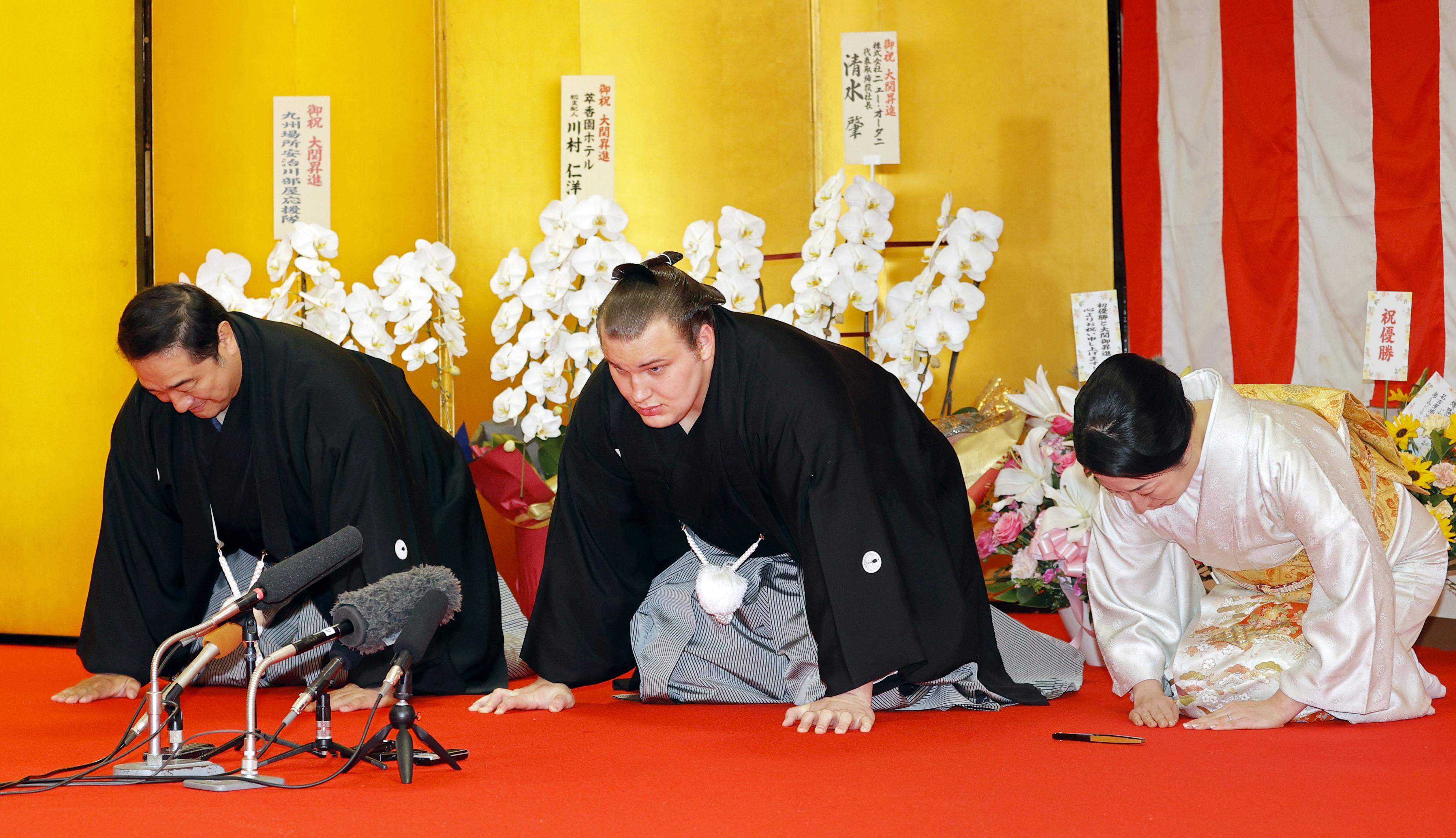 大関安青錦が誕生「さらに上を目指して精進いたします」 初土俵から14