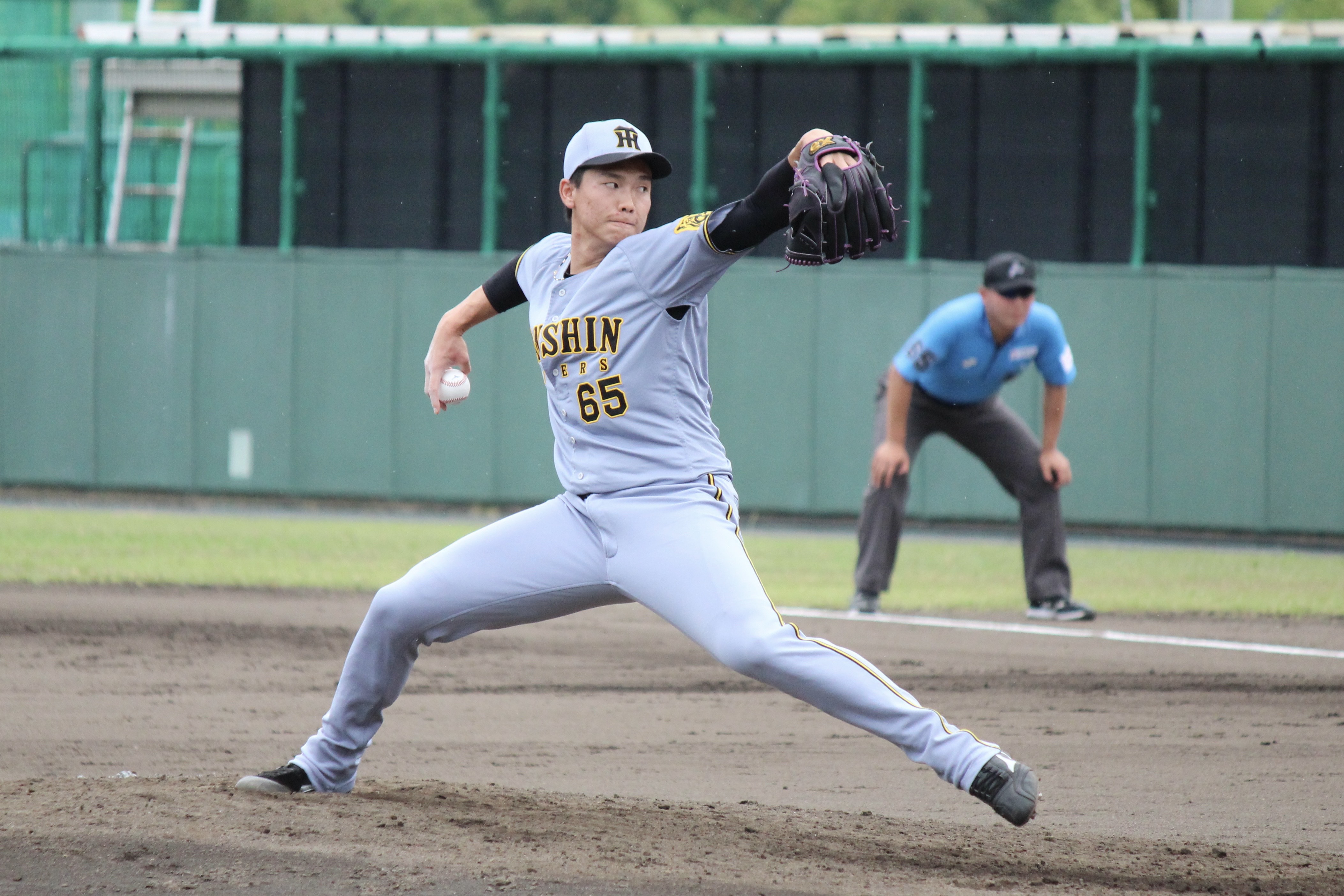 湯浅京己 65番 タオル 2枚 リストバンド 阪神 湯浅京己