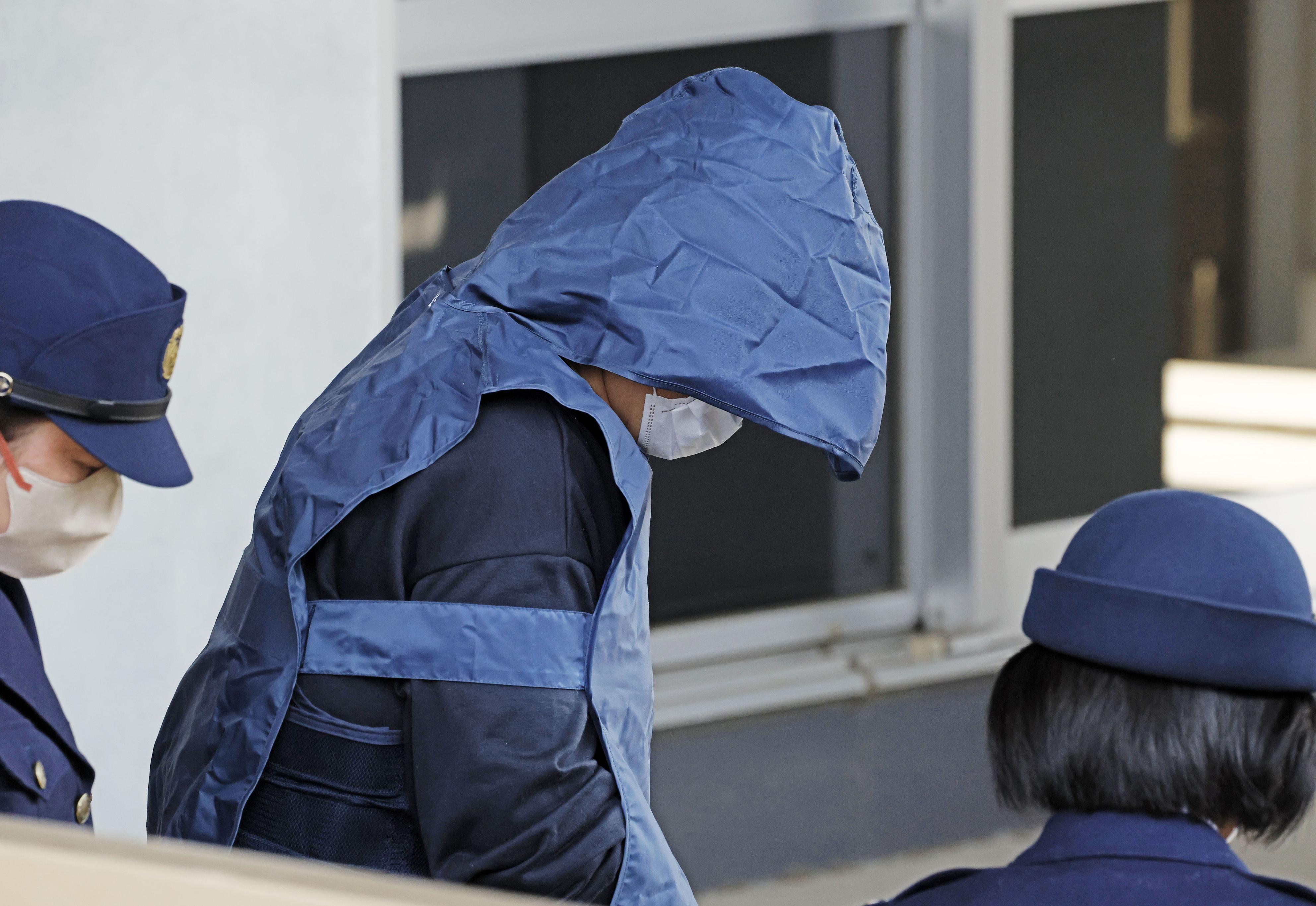 新名神6人死亡事故、大型トラックの運転手の女を送検 勤務会社関係先の