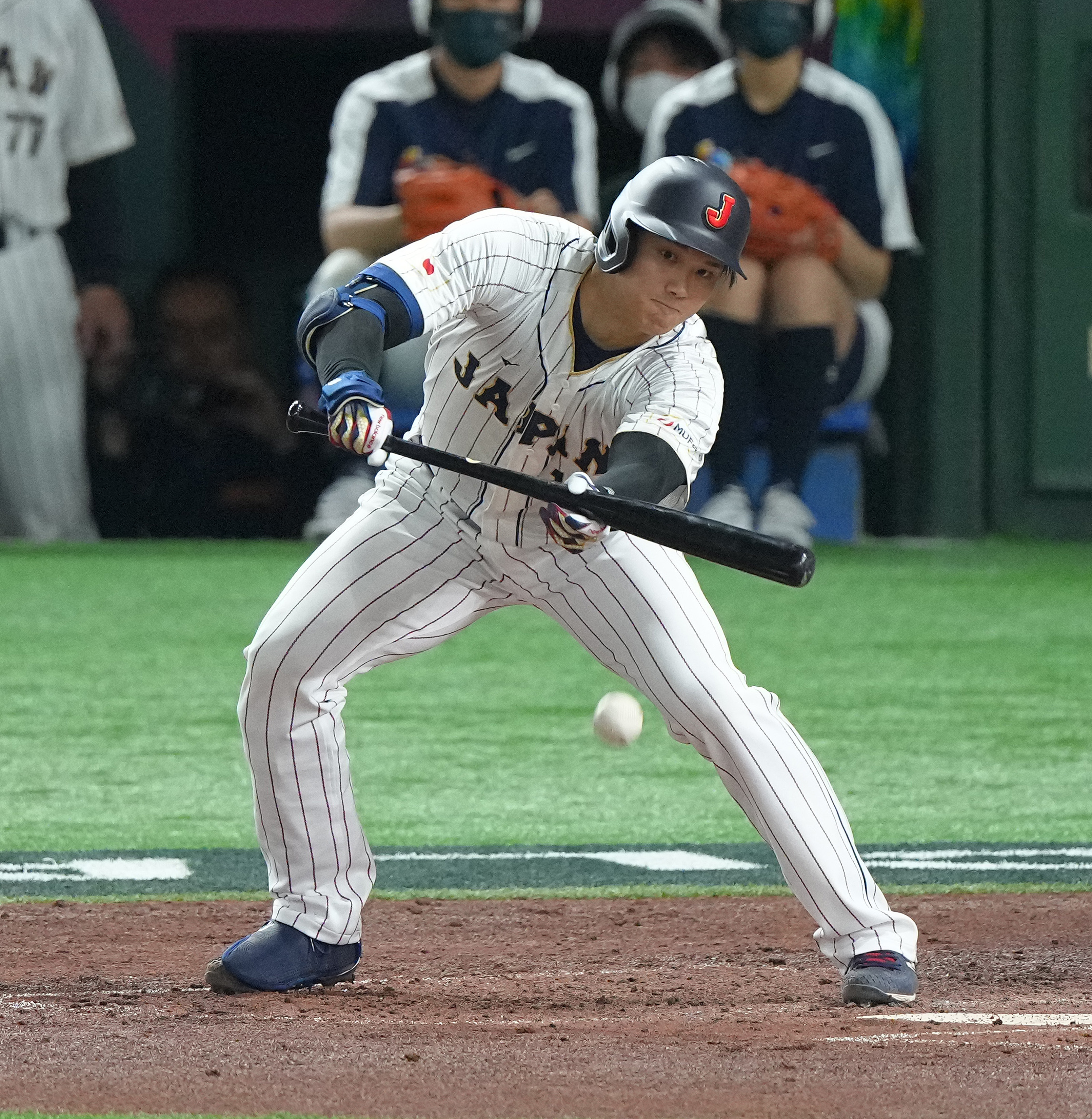 WBC】大谷が五回途中2失点 セーフティーバントで好機演出も - 産経