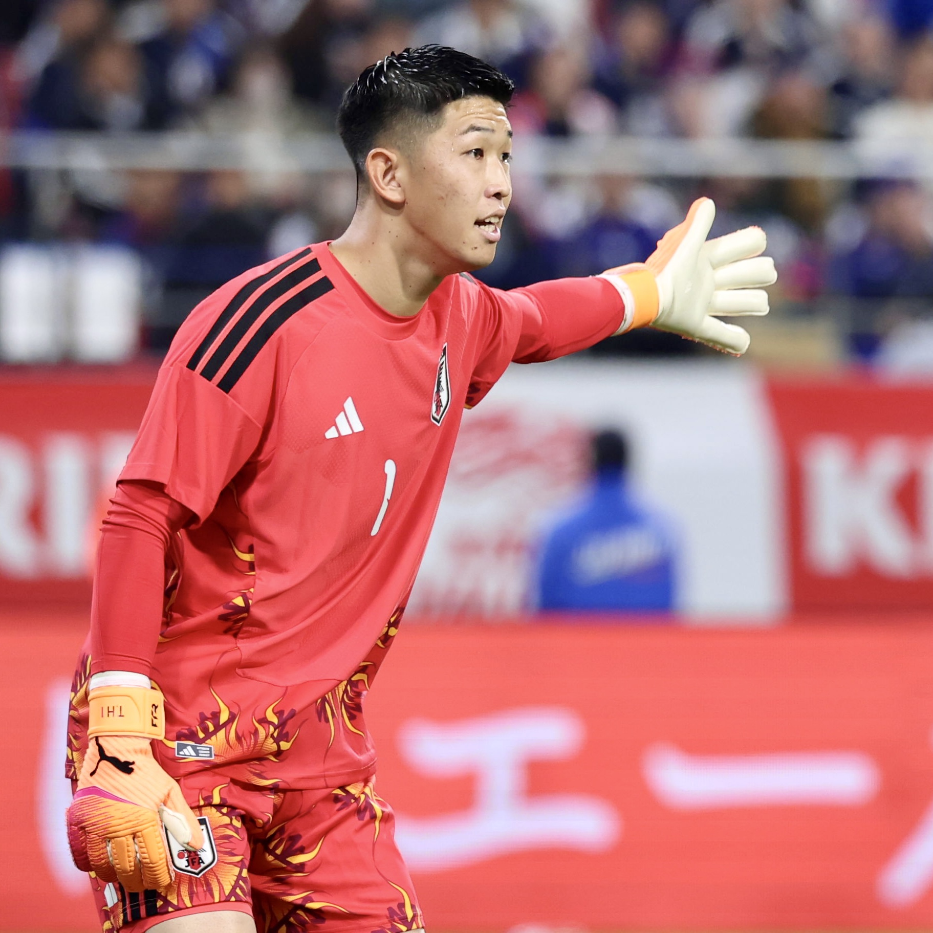 日本代表GK早川友基、好機到来で無失点勝利に貢献（写真・画像 1/1