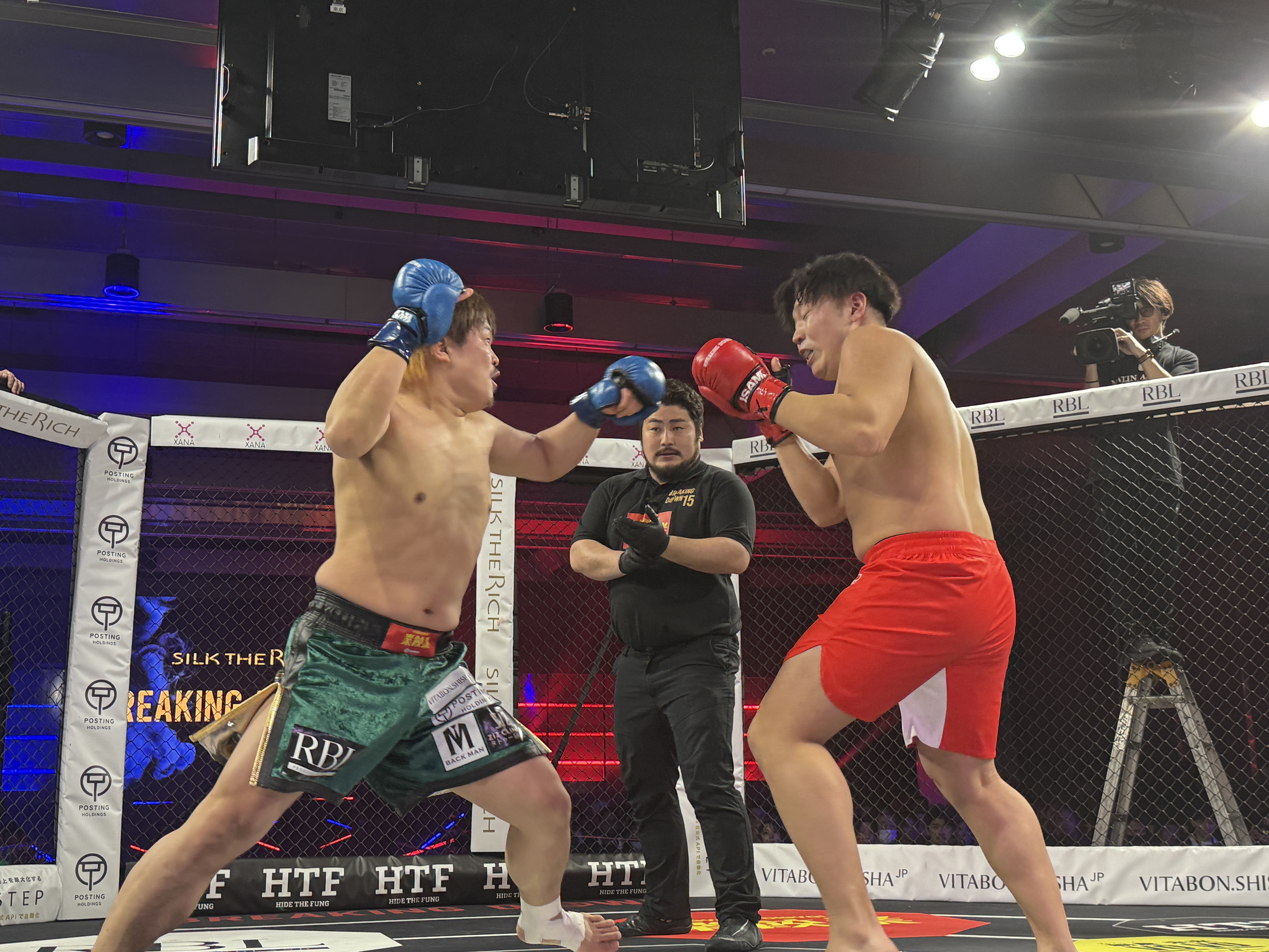 ブレイキングダウン15】赤パンニキ、てるを沈めるも…体重超過でノー