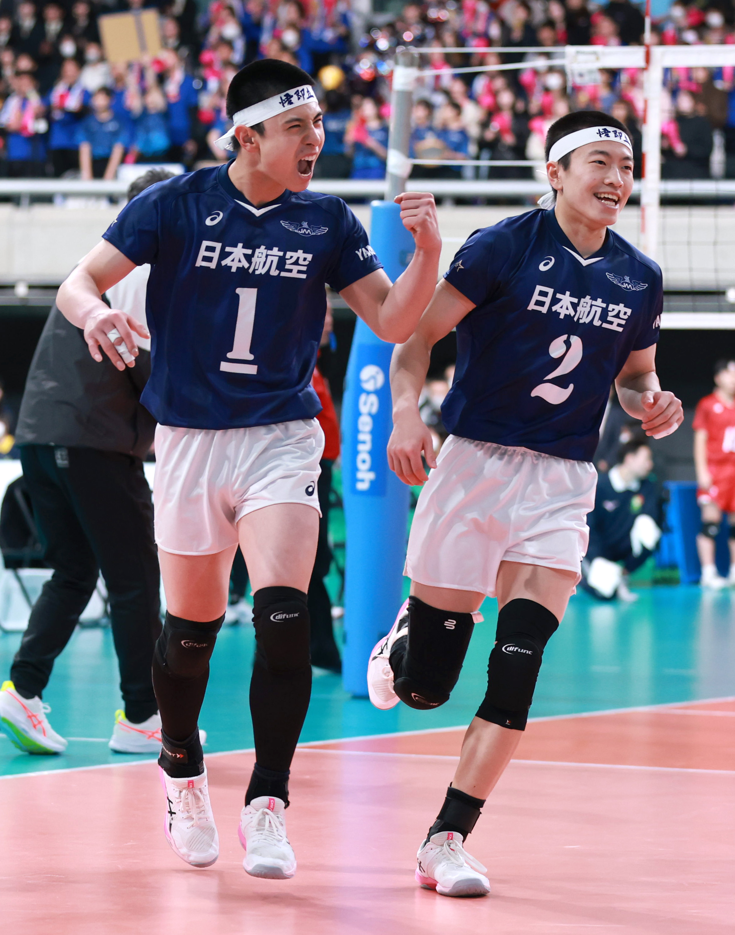 春高バレー】2021年度大会優勝の日本航空、高知商に圧勝 4連続サービス