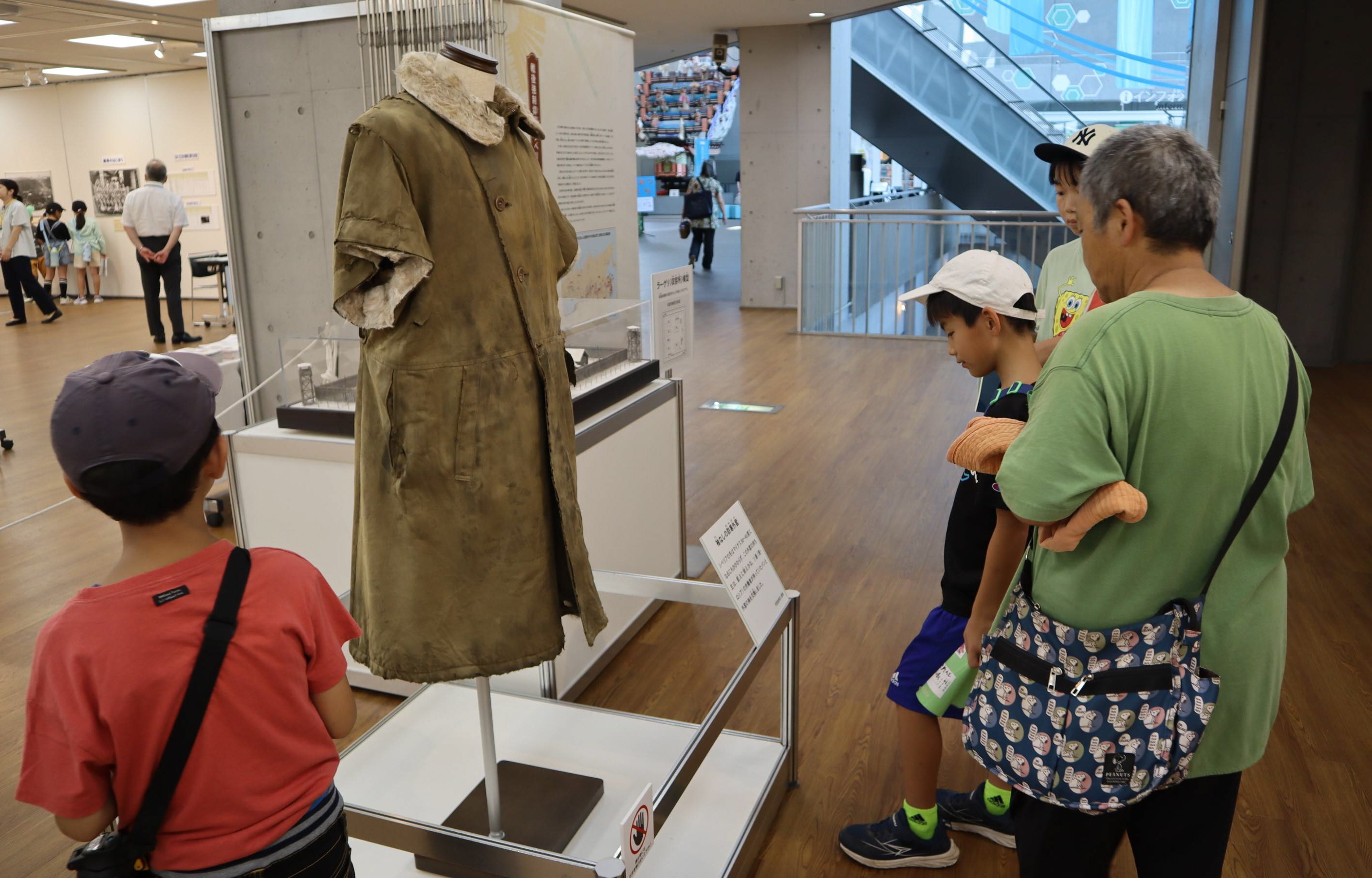 シベリア抑留者の娯楽や文化活動、「平和展」で紹介 茨城・日立、15