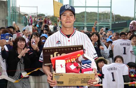 ヤクルト 山田 チョコ３３３個のトリプルスリー達成 サンスポ