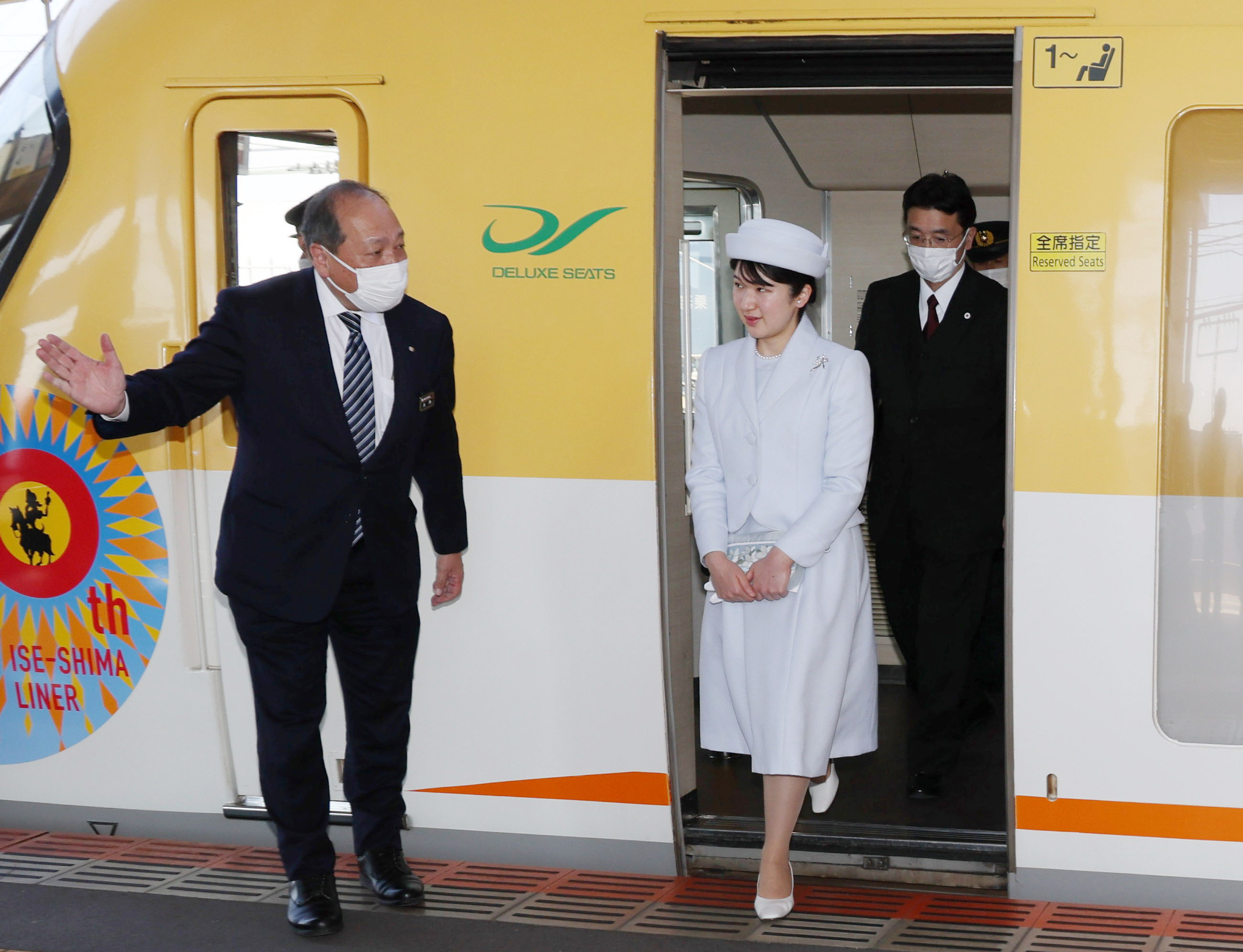 国民の星のよう」愛子さま神武天皇陵ご参拝、地元住民ら熱烈歓迎  