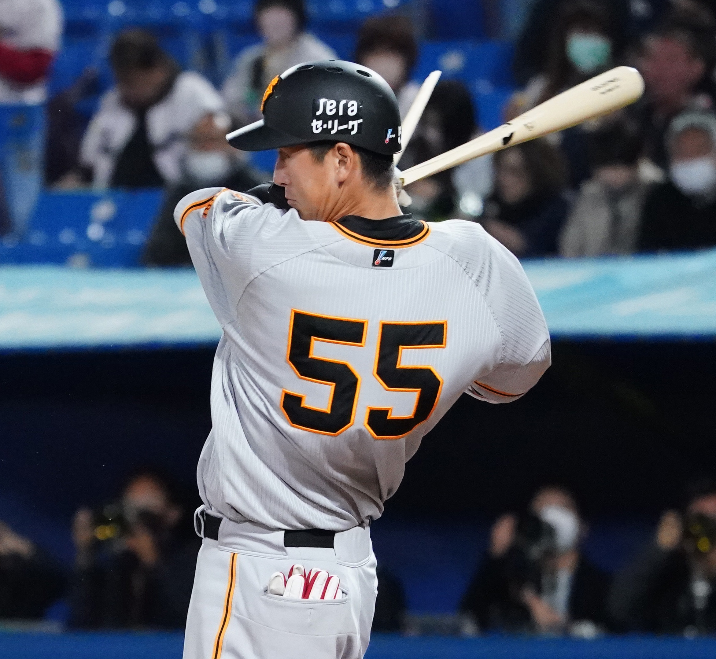 巨人・秋広優人、初スタメンで初安打初打点 身長202センチの