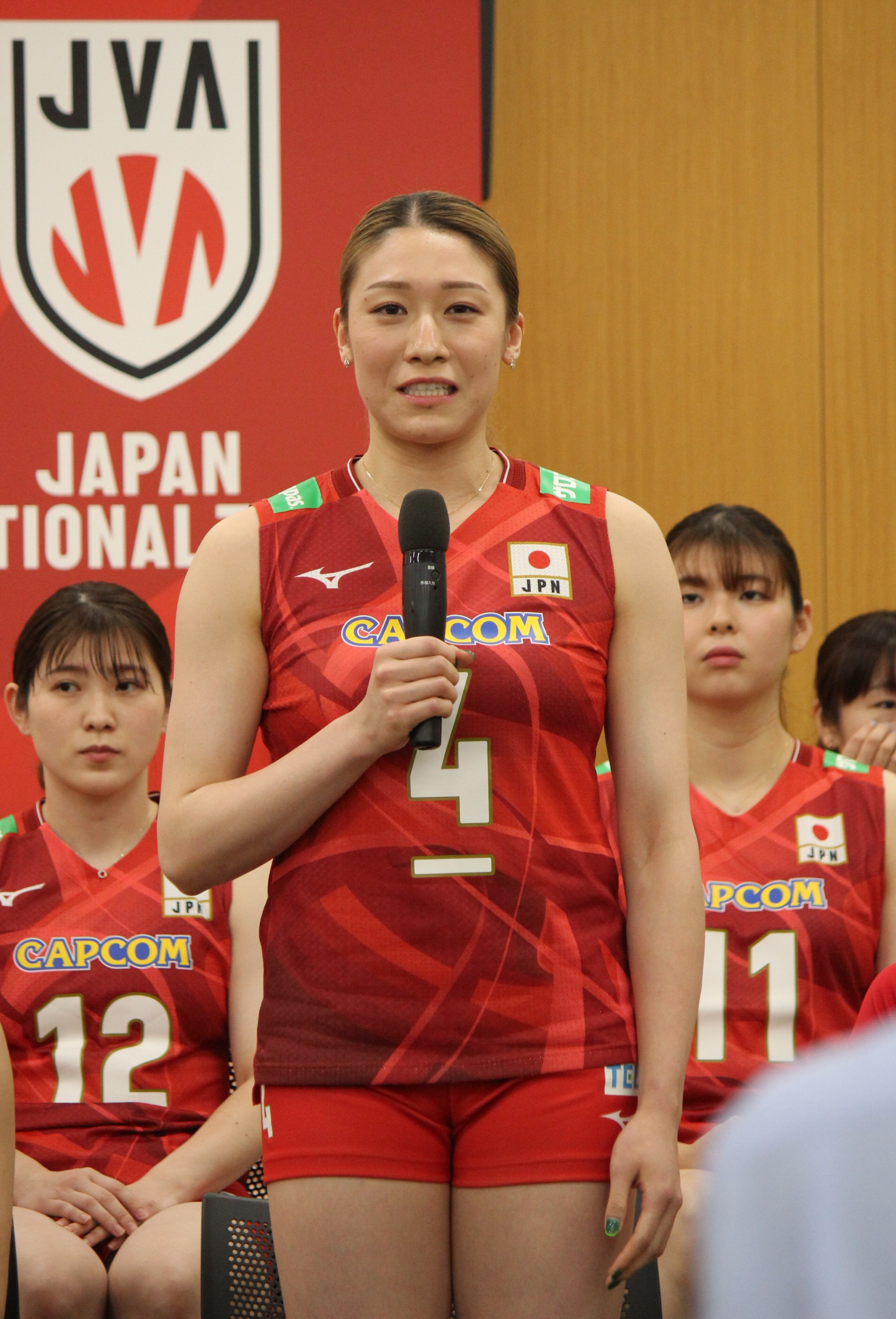 石川真佑「チーム一丸」、監督「強い根を持つチームつくる」 バレー