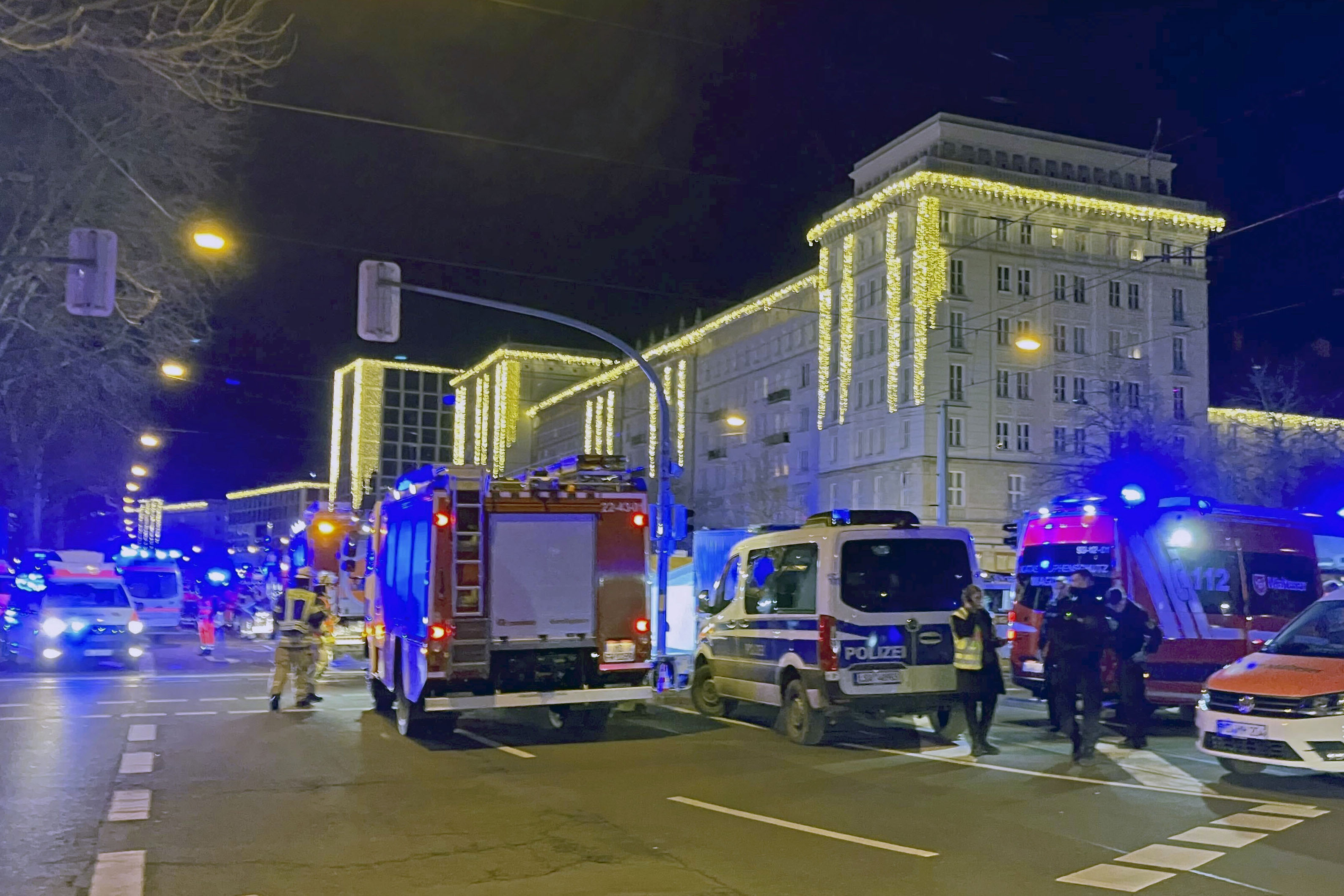 外国切手（東ドイツ：ワイマール「ドイツ国立劇場」再建寄付） 外国切手（東ドイツ：ワイマール「ドイツ国立劇場」再建寄付） 外国