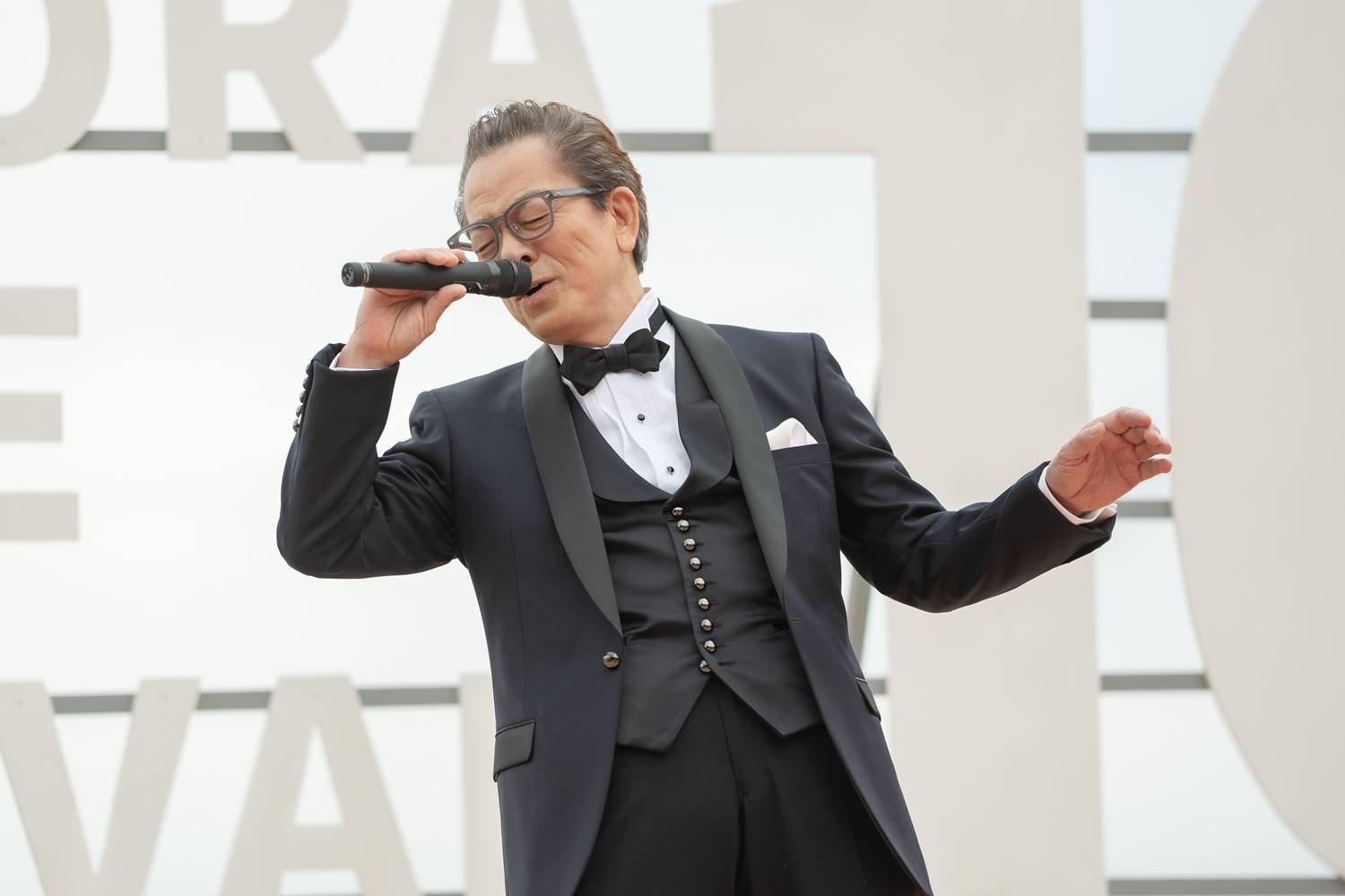 水谷豊、代表曲「カリフォルニア・コネクション」をサプライズ熱唱