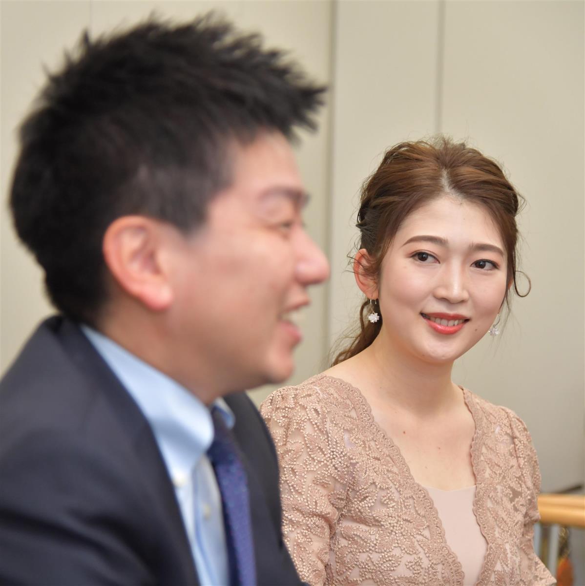 おりもりお ｇｉ馬主と結婚 父 政夫と同じｘｍａｓに婚姻届 1 2ページ サンスポ