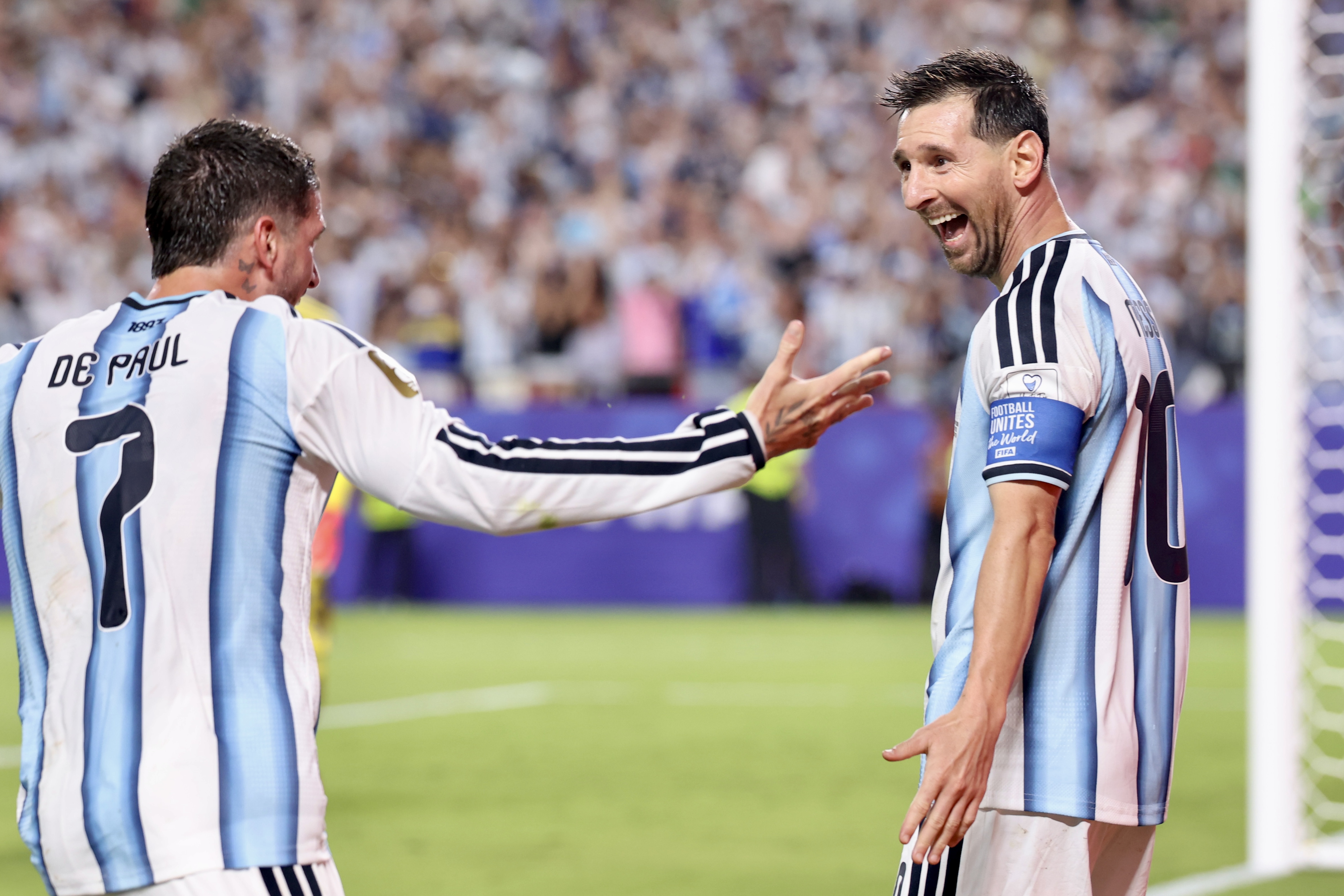 メッシ、初戦でハットトリック W杯最多得点タイ浮上 アルゼンチン連覇