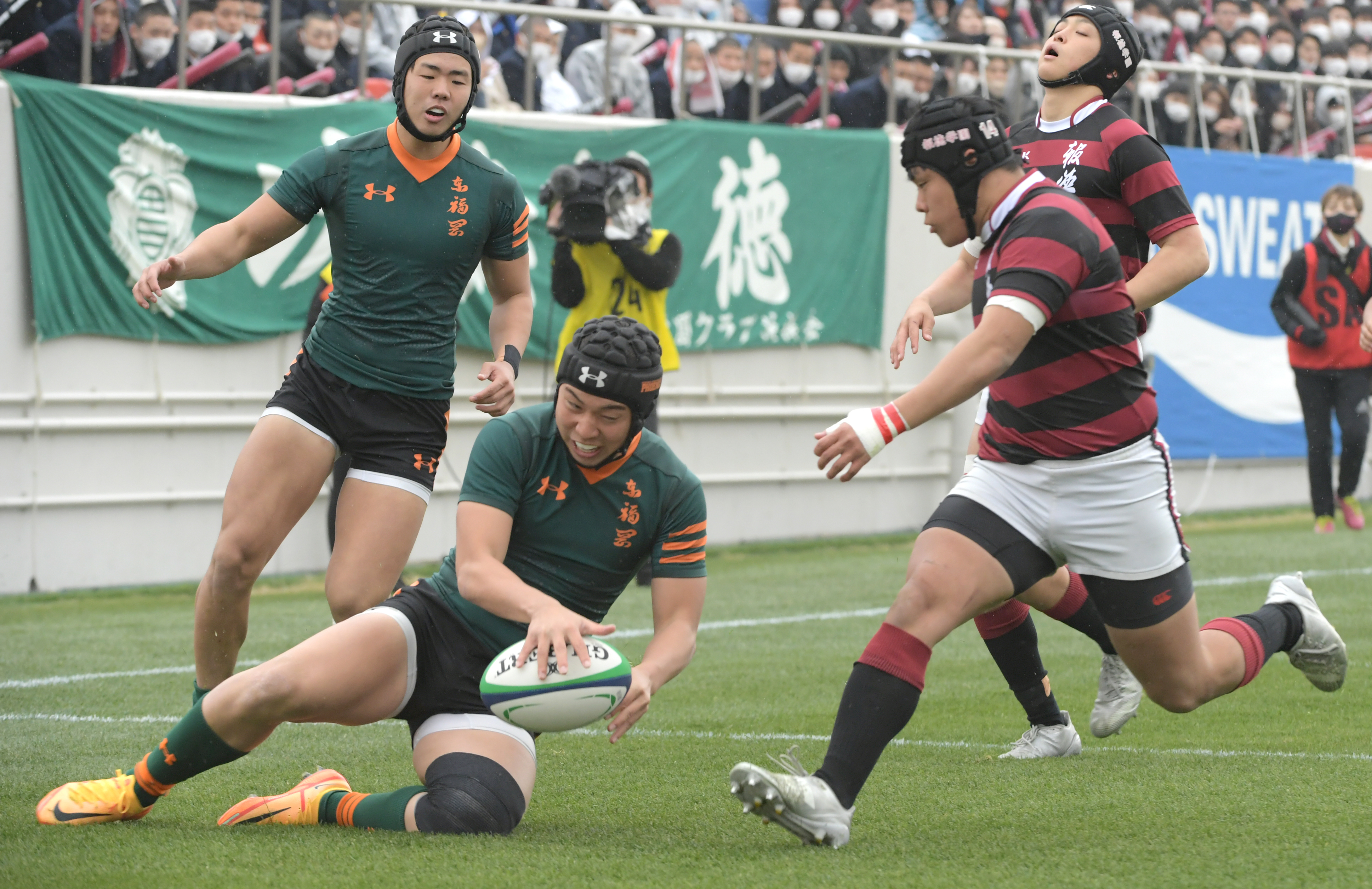 東福岡が6大会ぶり7度目v 藤田雄一郎監督 緑の壁をやりつづける それができた60分間 報徳学園は悲願の初優勝ならず 高校ラグビー サンスポ 東福岡が6大会ぶり7度目v 藤田雄一郎監督 緑の壁をやりつづける それができた60分間 報徳学園は悲願の初優勝ならず 高校ラグビー サンスポ