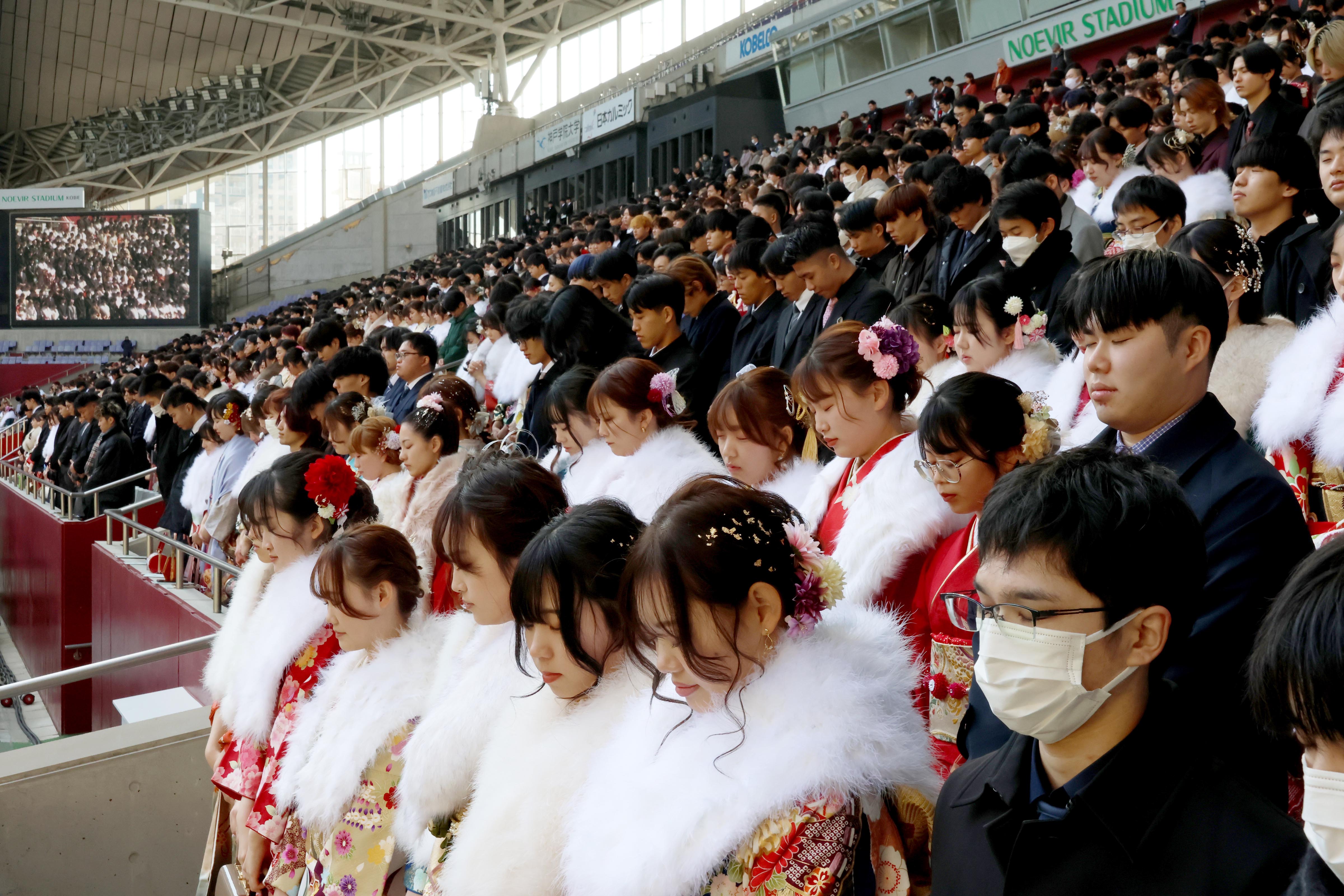 阪神大震災30年、神戸市の新20歳「経験伝える」 はたちを祝う会に8800