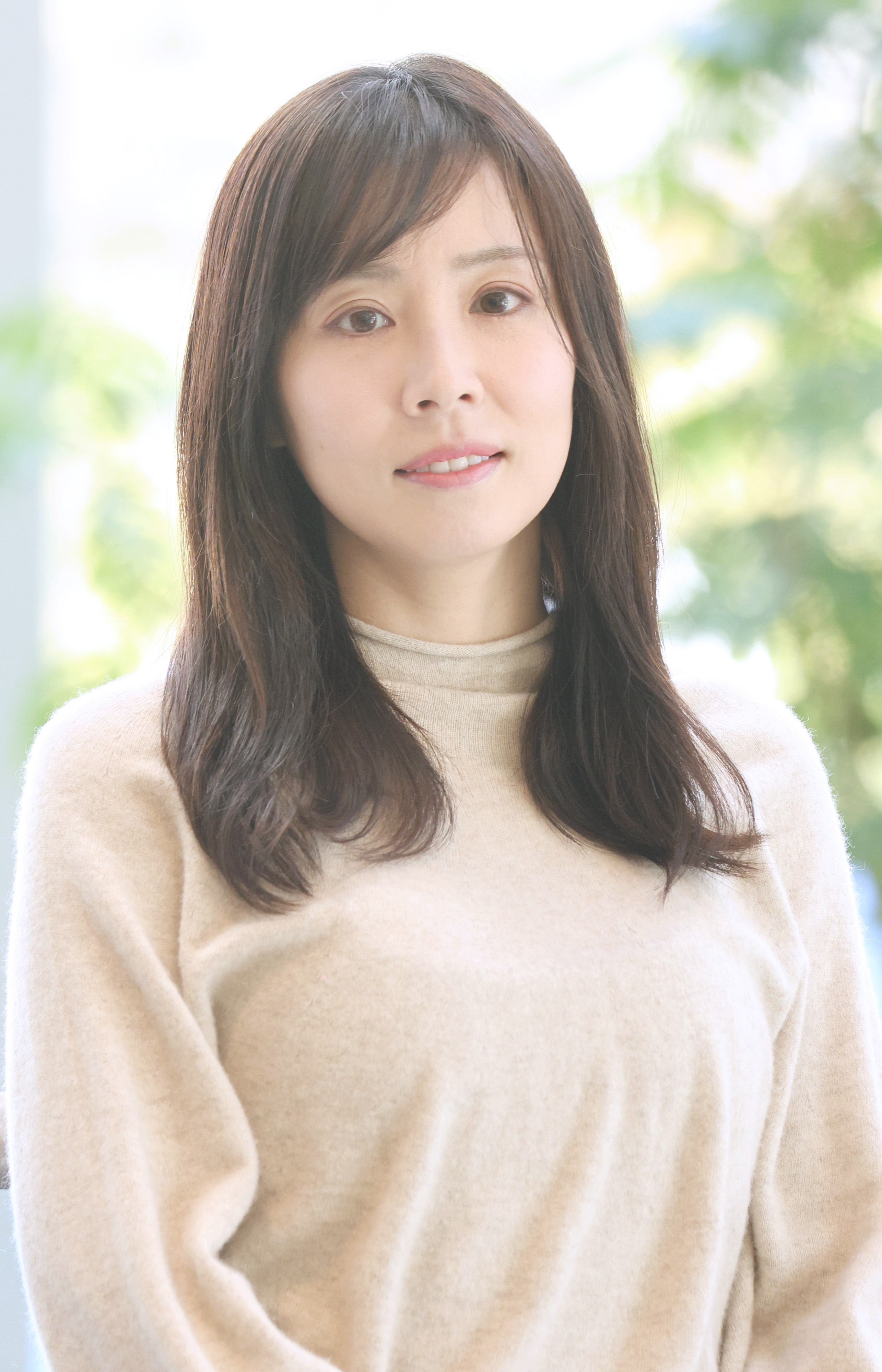綿 矢 りさ