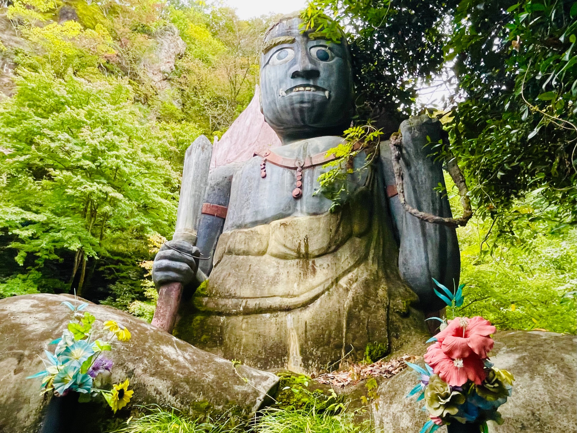 SAITAMA珍奇ツアー】 滝の上の「お不動様」 脳裏に焼きつく