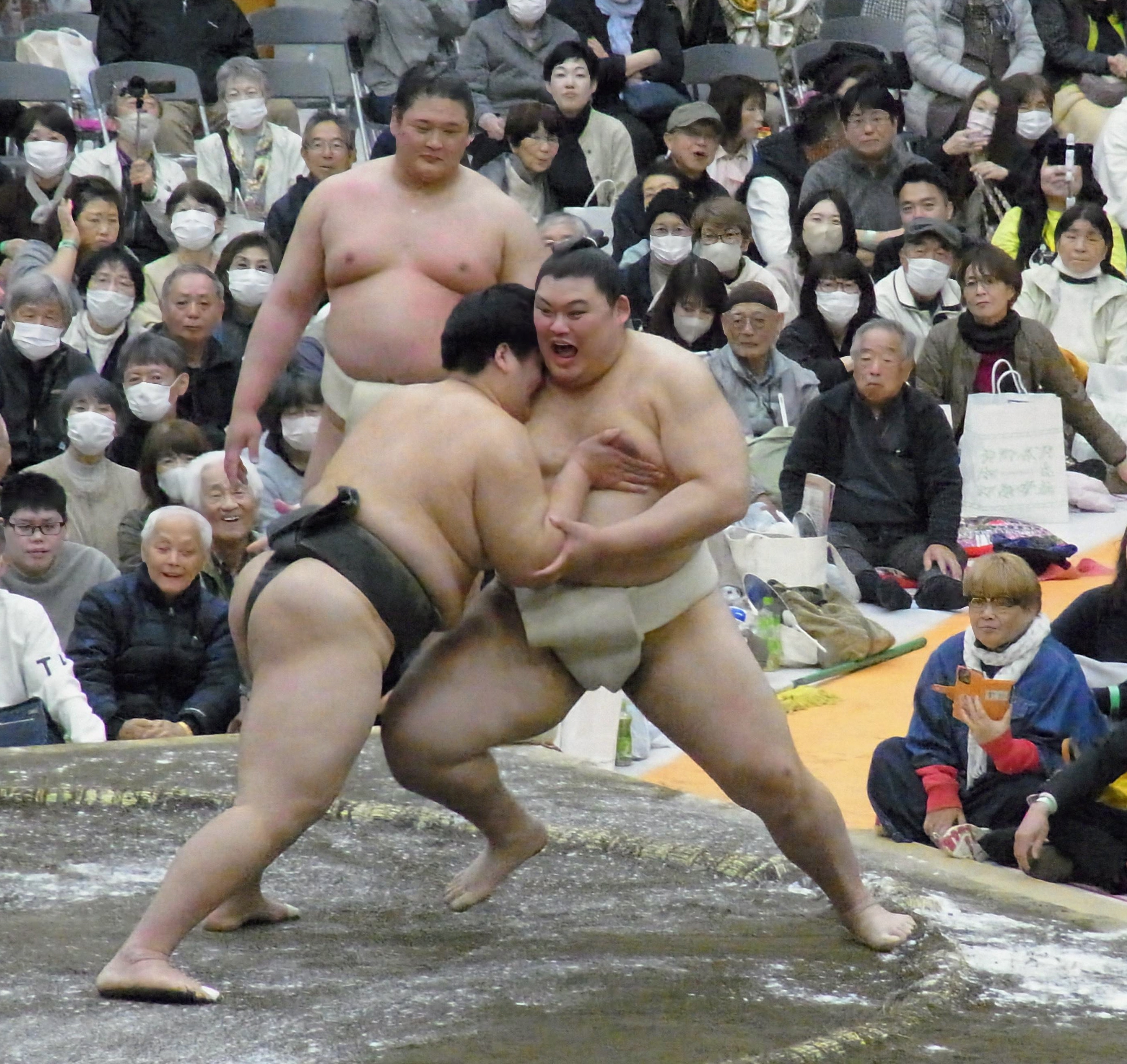 大の里、故郷での巡業が大フィーバー 地元後援会では「綱とり」を