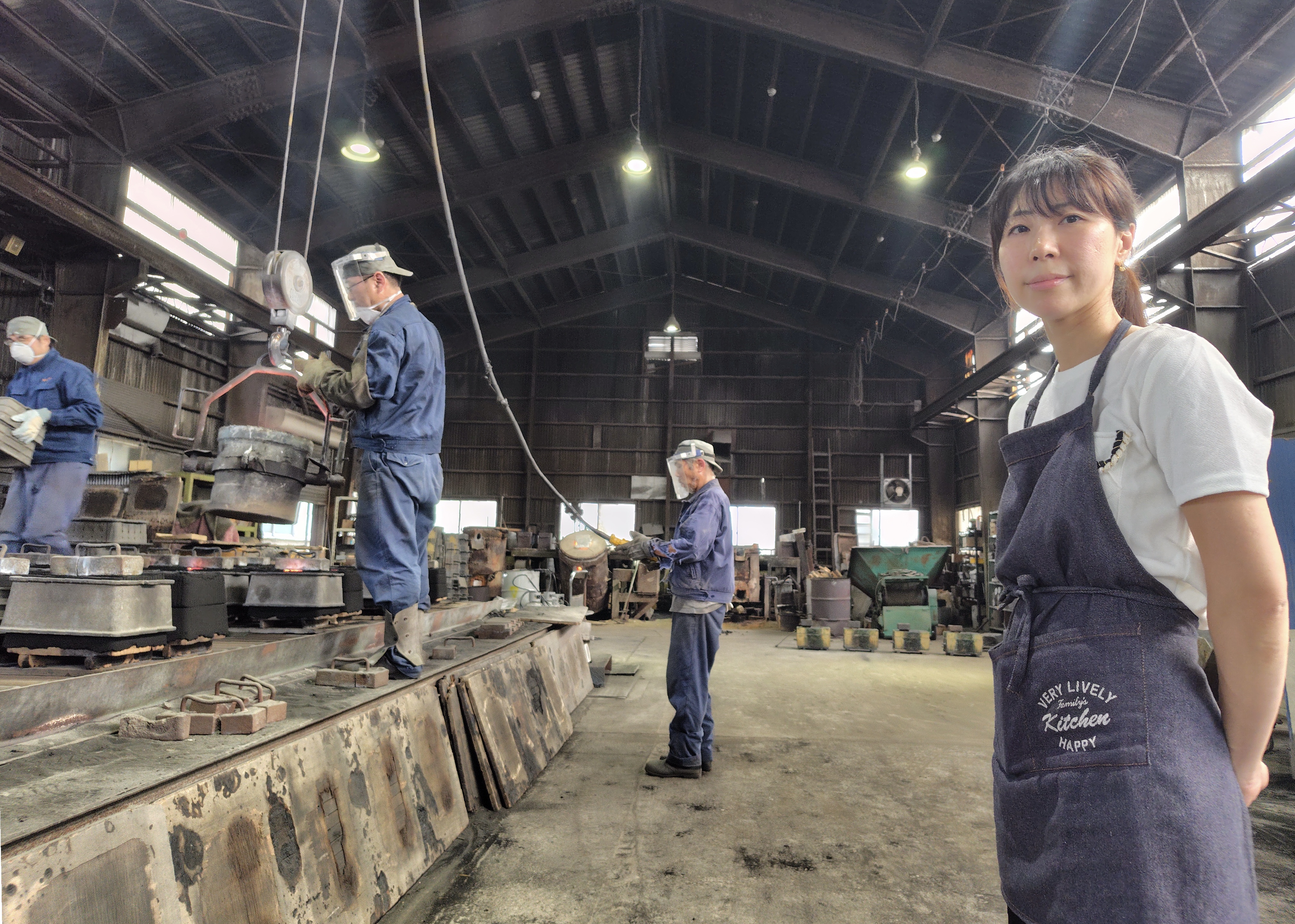 聖なる鋳造所 英　【UNF】 2枚 能登地震の廃材で作る万博案内板、大阪鋳物師ルーツの金沢企業が「始祖