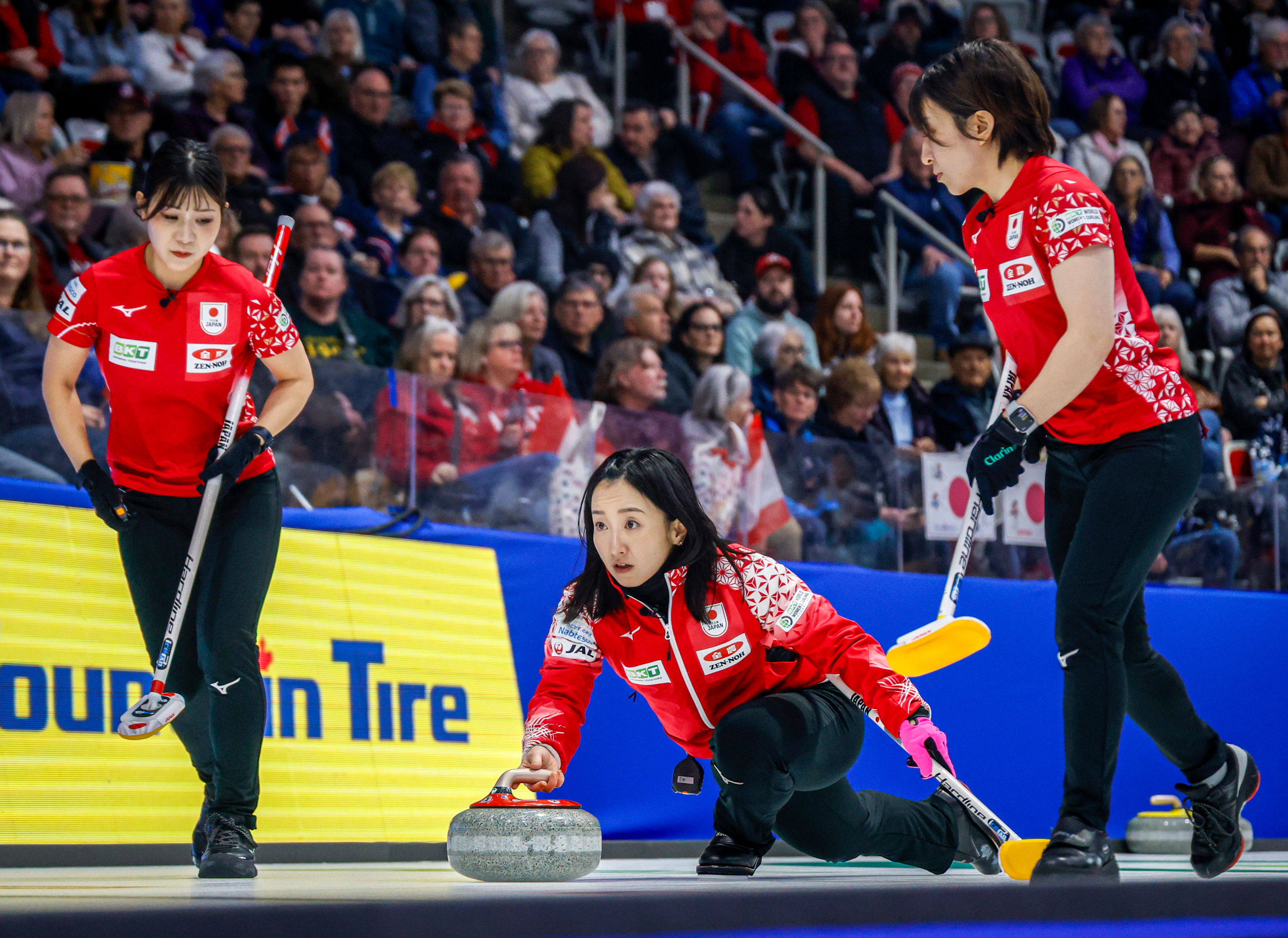 日本代表、ロコ・ソラーレは22日深夜24時から3位決定戦 カーリング女子