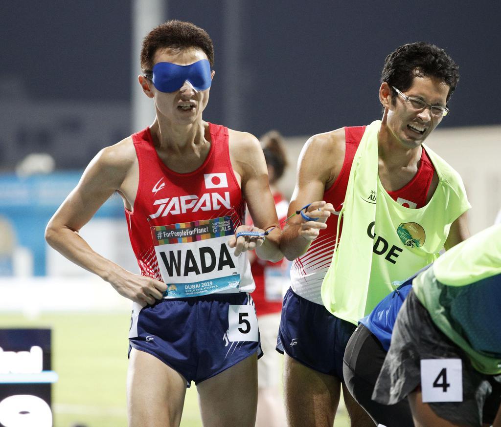 パラ五輪 視覚障害者による長距離走 賀茂川パートナーズ 1 2ページ 産経ニュース