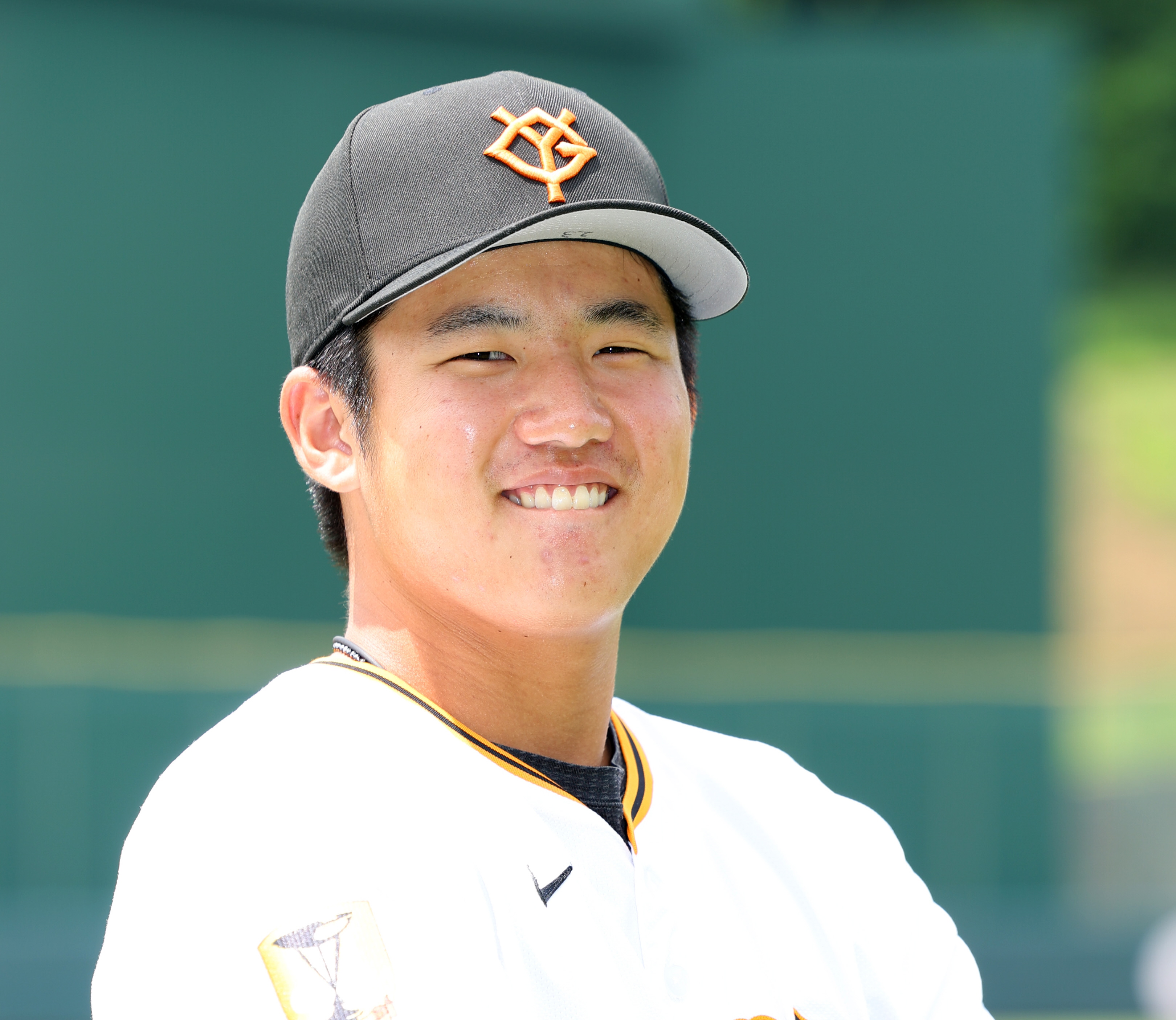 巨人D1位・石塚裕惺がハマスタ入り プロ入り初の1軍合流 - サンスポ