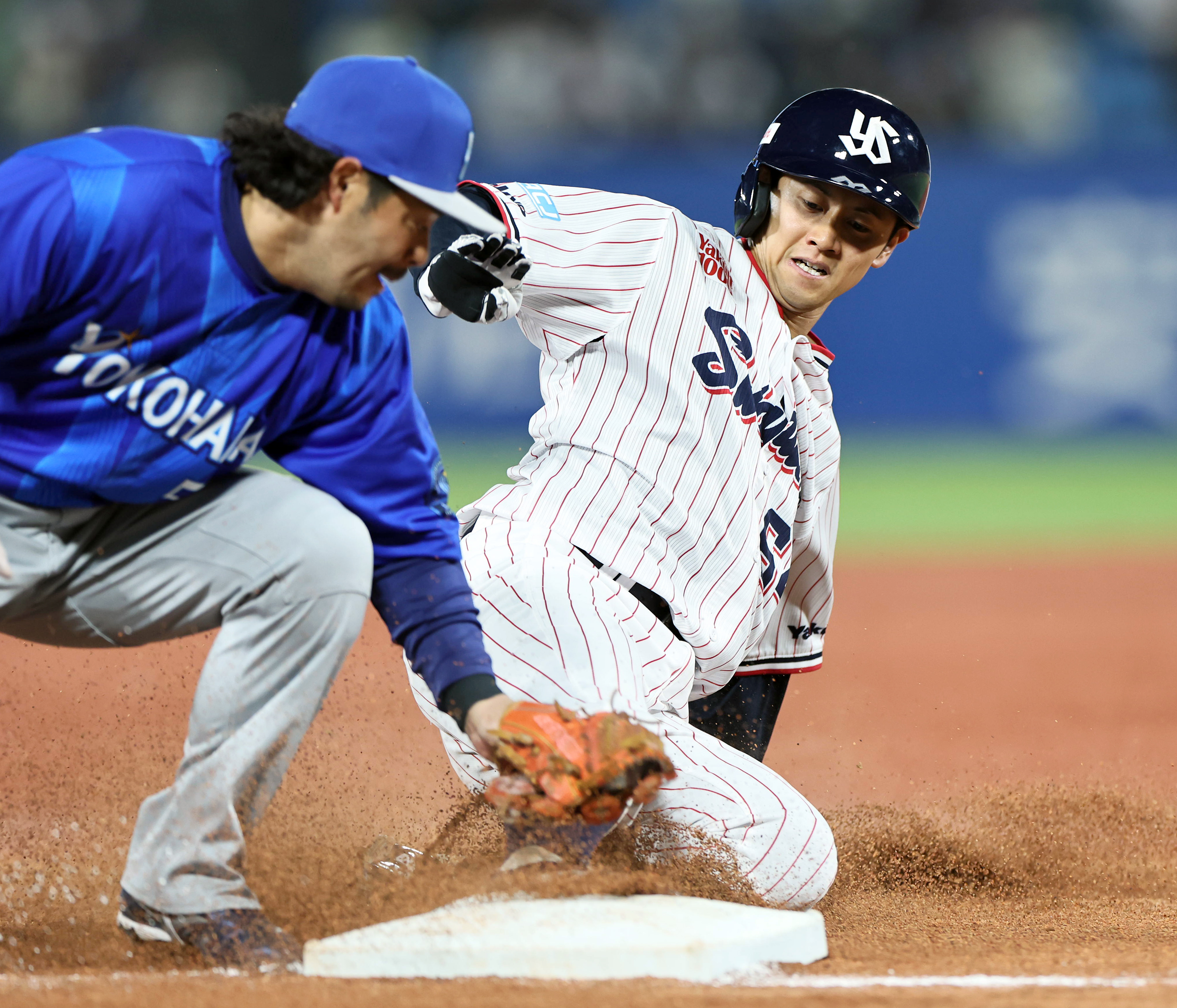 Deep Baseball】統一ベース今季から導入 池山ヤクルト盗塁激増、昨季