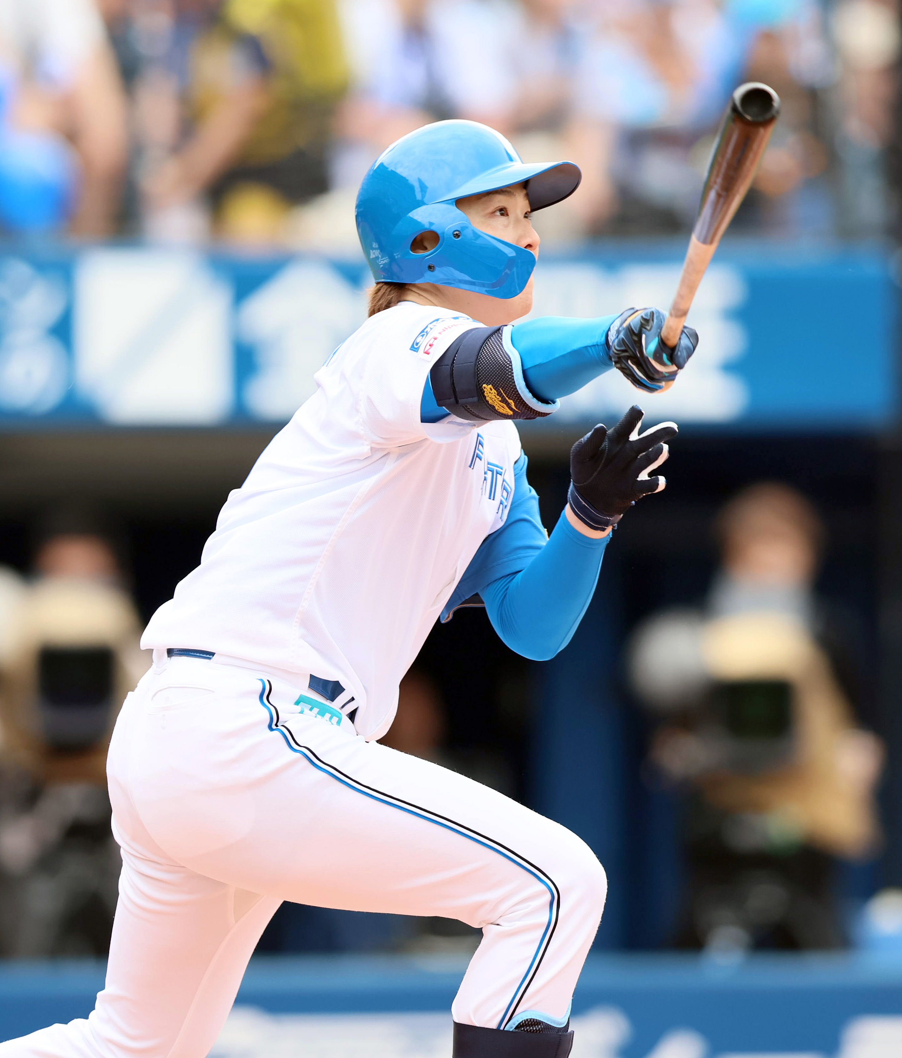 日本ハム・山崎福也、「6番・投手」で3勝目＆2点打「すごく