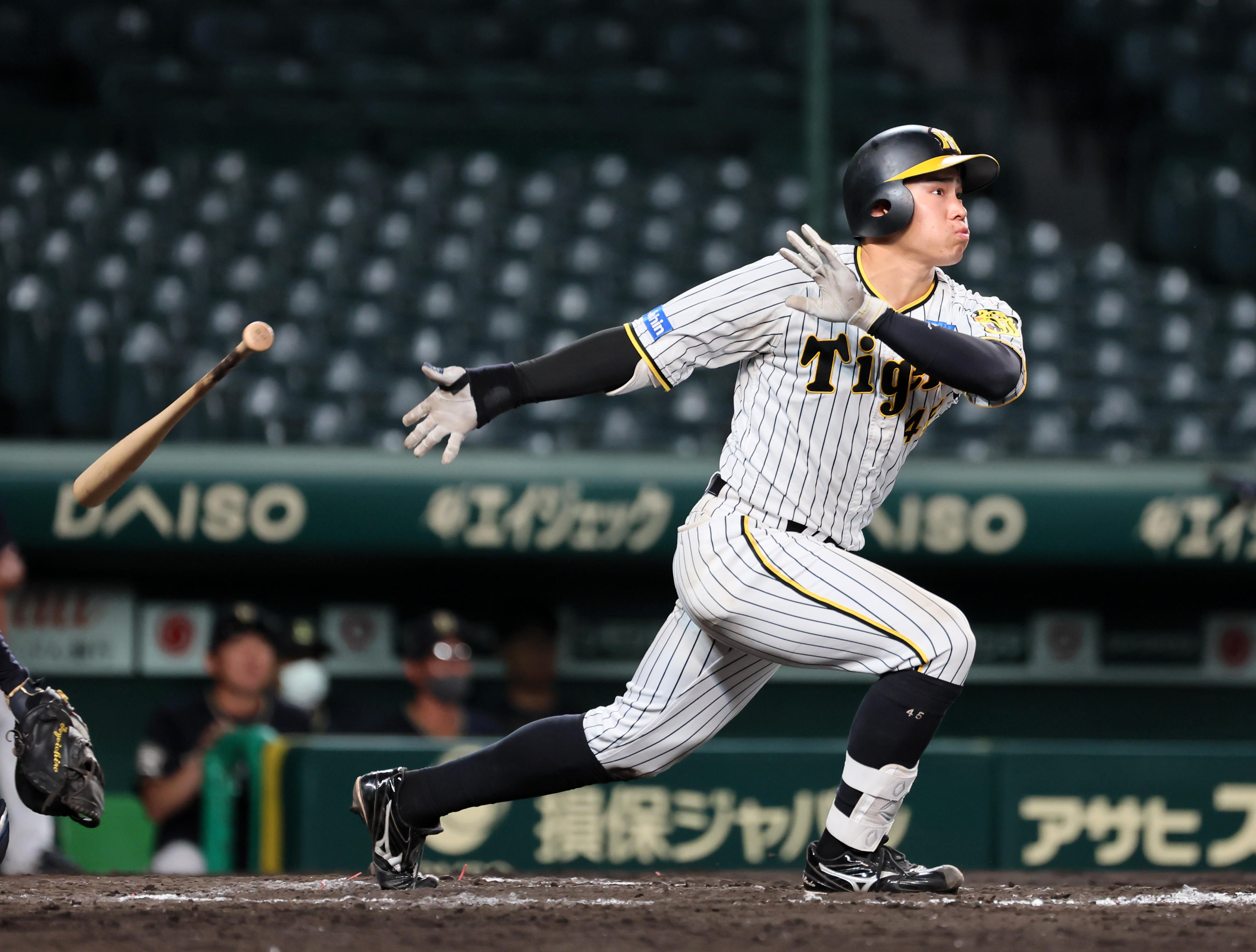 鳴尾浜通信】「クビも危うい…」阪神・遠藤成が悲壮な覚悟で臨む高卒4 