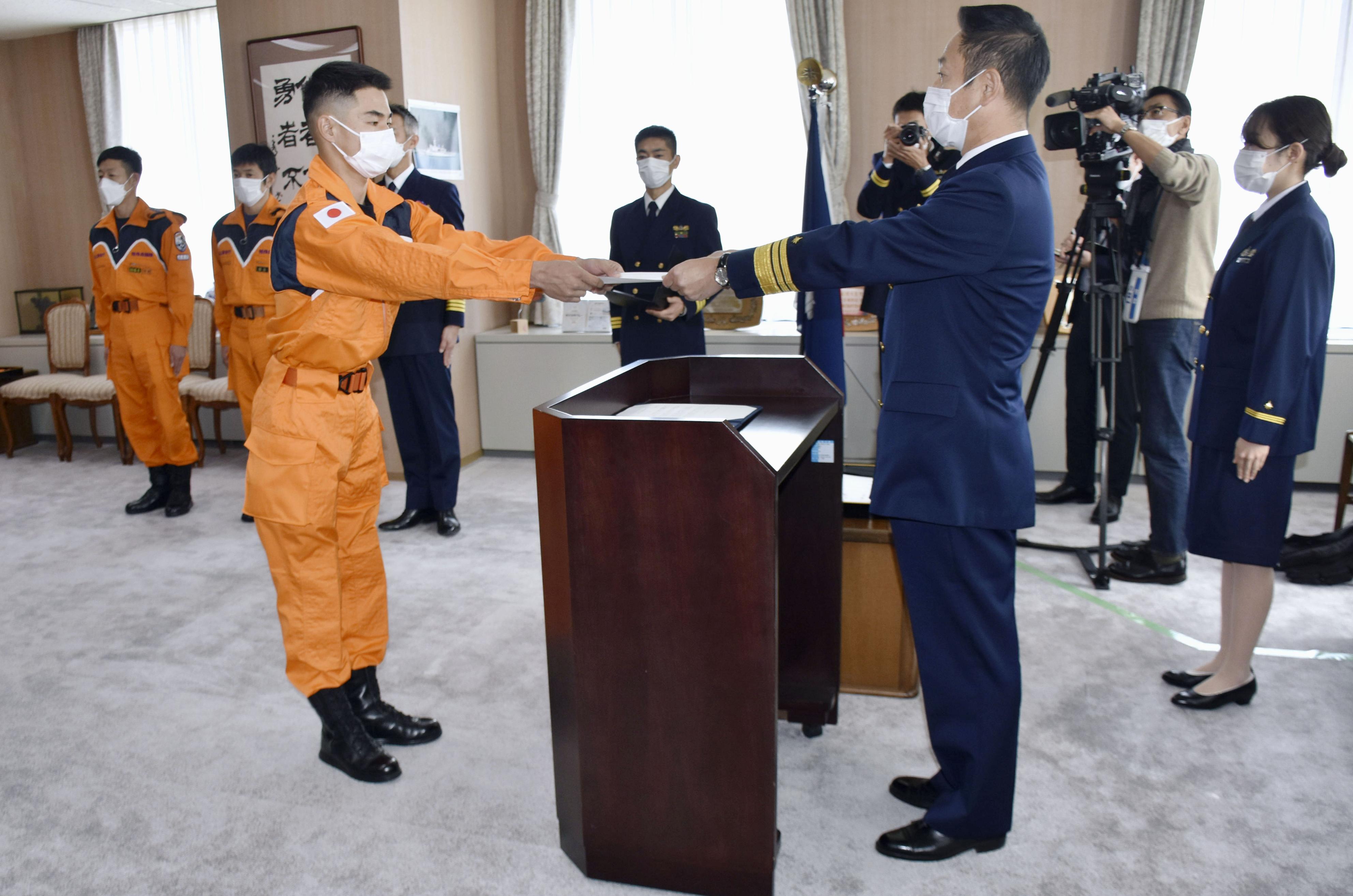 海難スペシャリスト新たに 6人が修了式、3管 - 産経ニュース