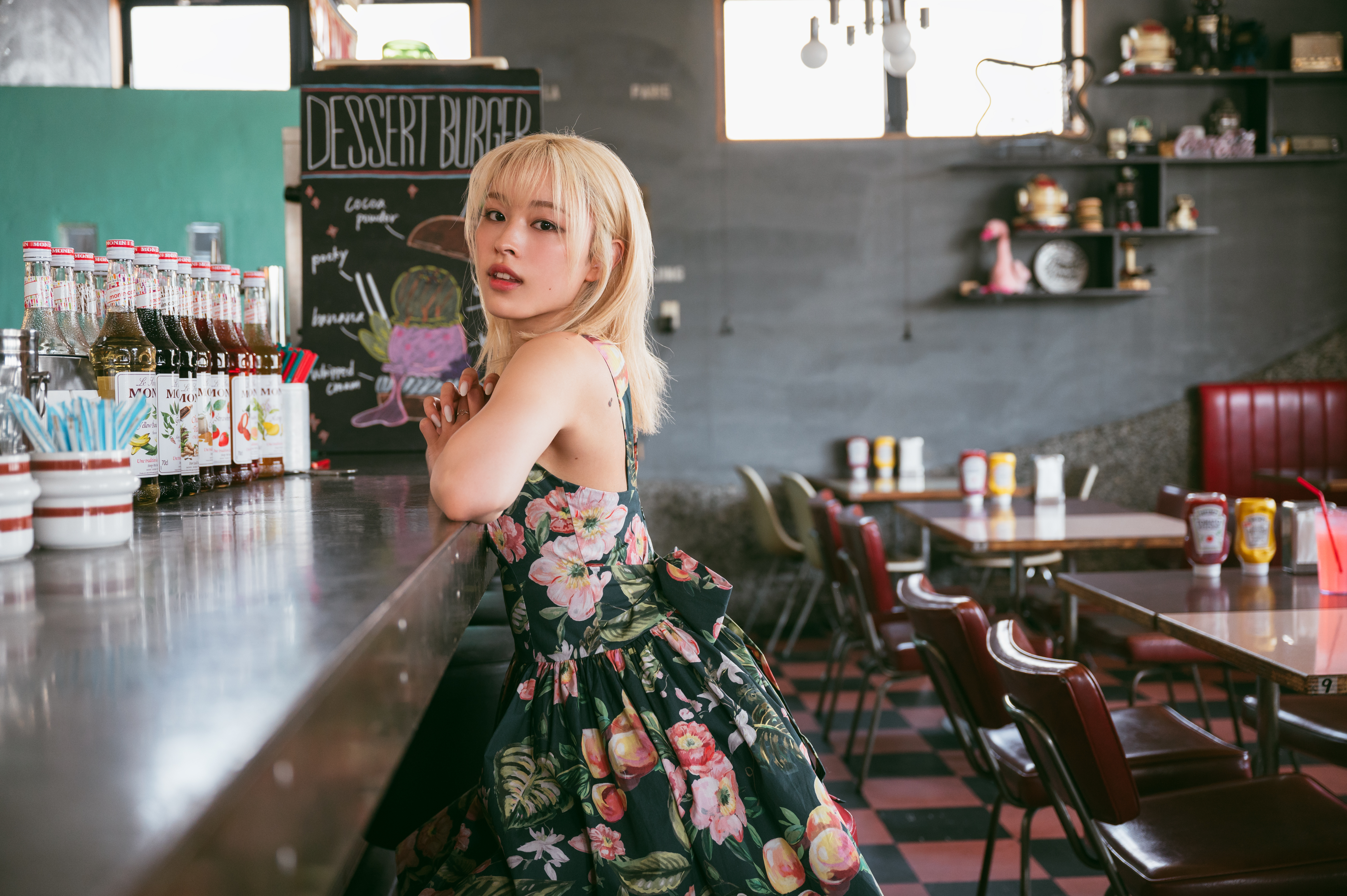 朝倉未来発掘の美女・美月、初写真集で抜群のスタイル披露 「ひとつの