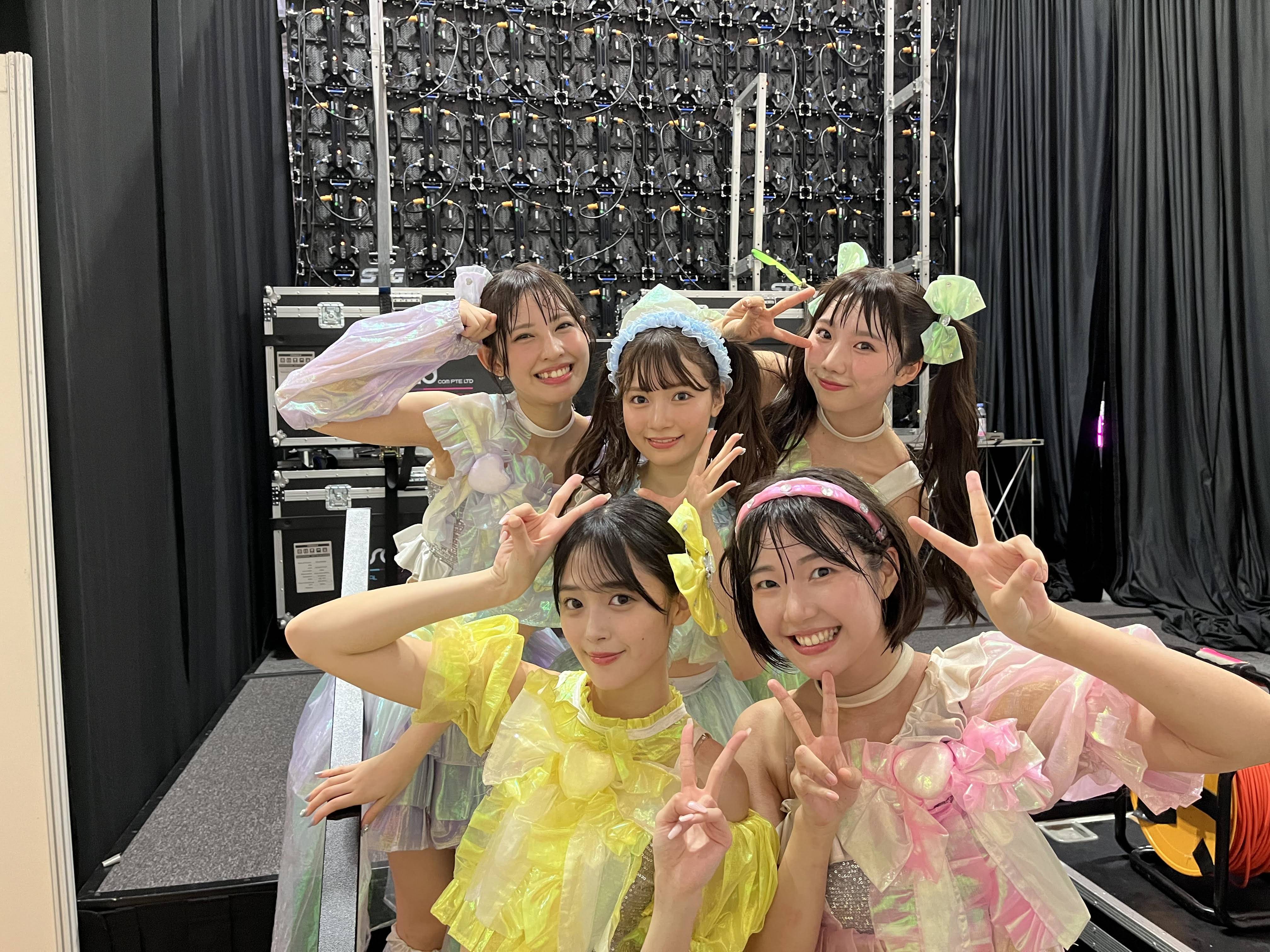 女性アイドル5人組のマジカル・パンチラインが海外初公演 シンガポール
