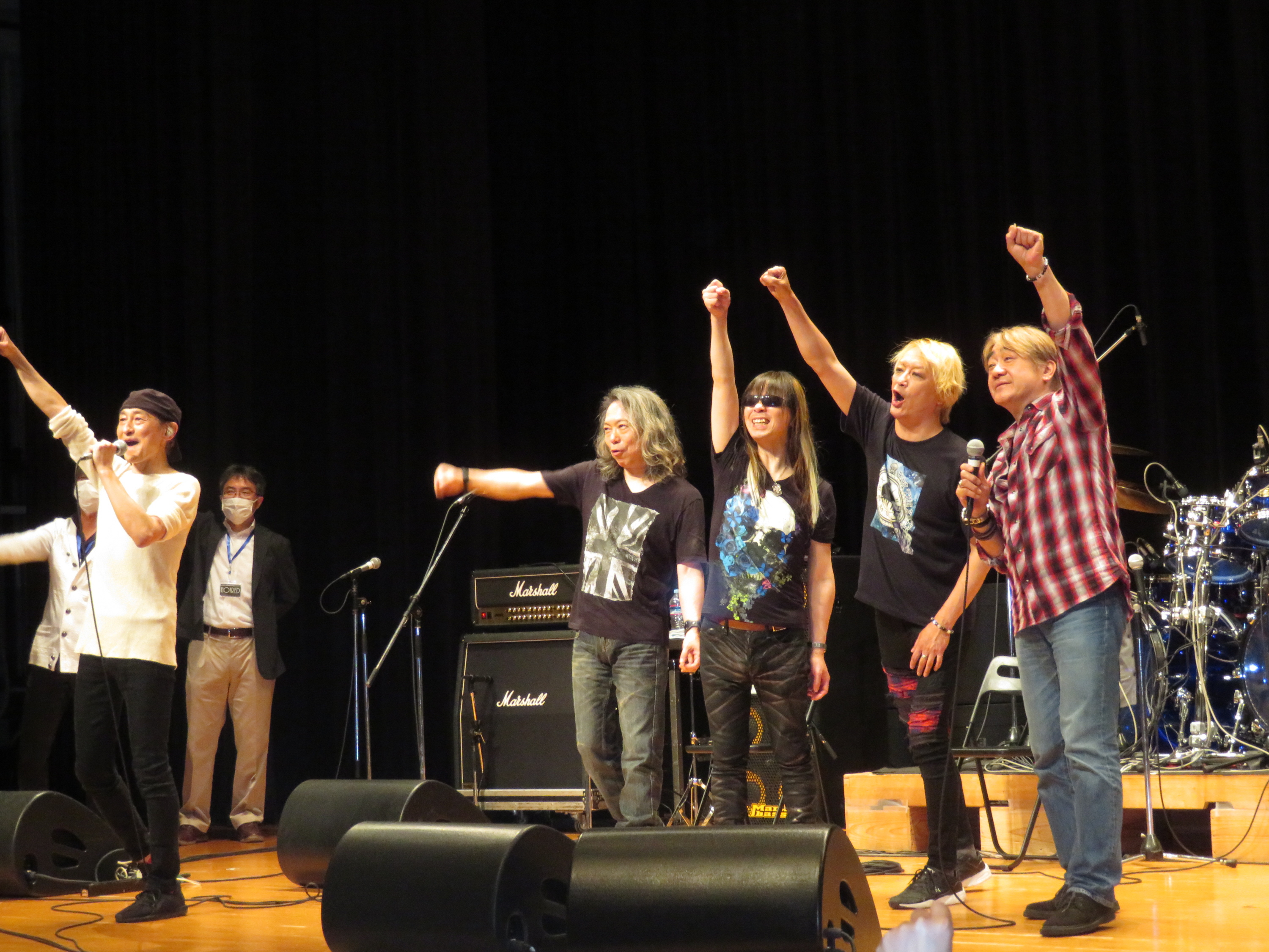 野村義男が新〝アラ還〟バンドでパフォーマンスをファンに無料公開