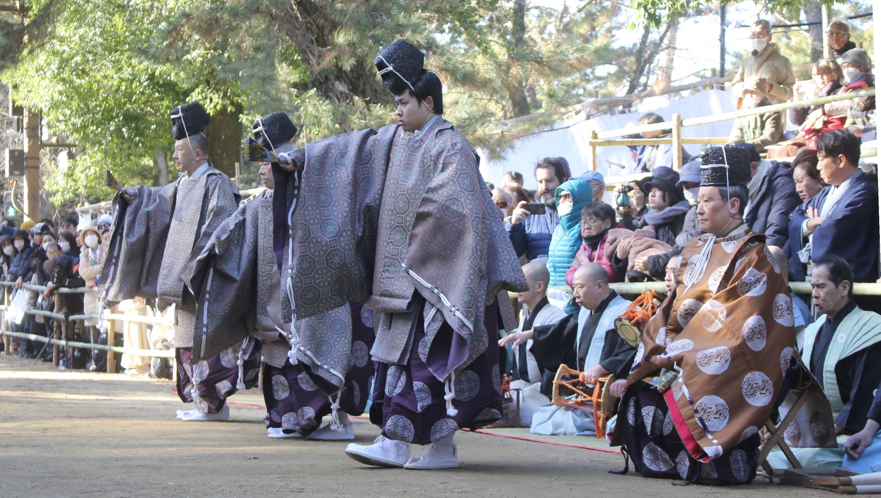 古都彩る行列と舞い 889回目の春日若宮おん祭盛大に - 産経ニュース